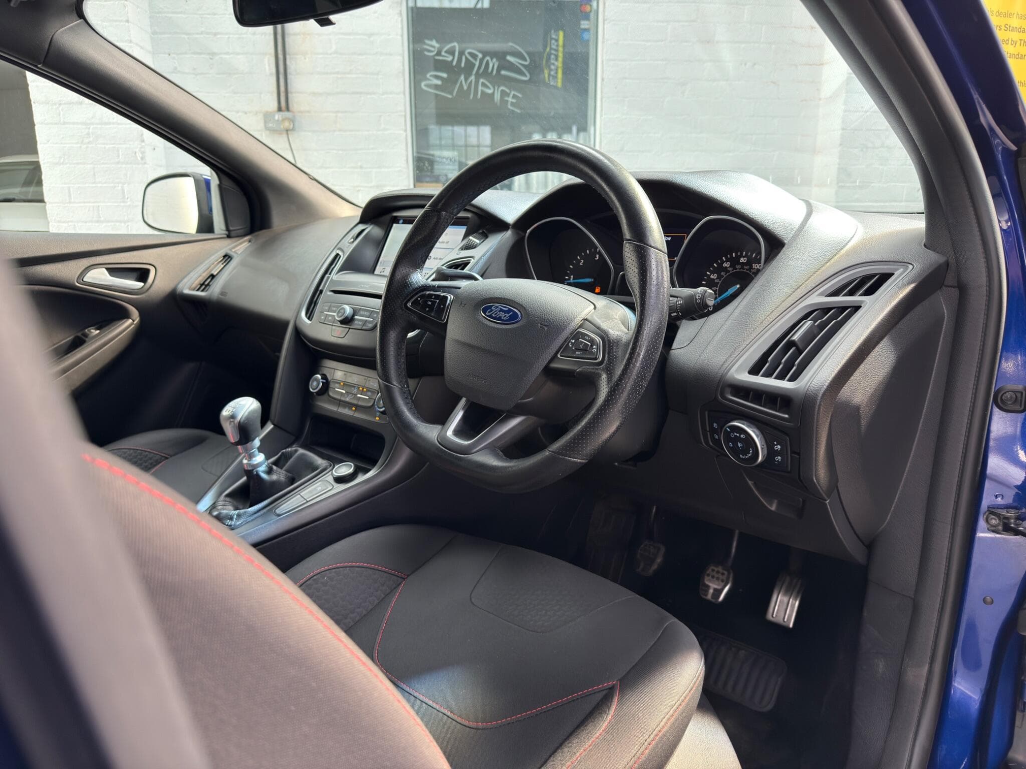 2017 Ford Focus - Image 24