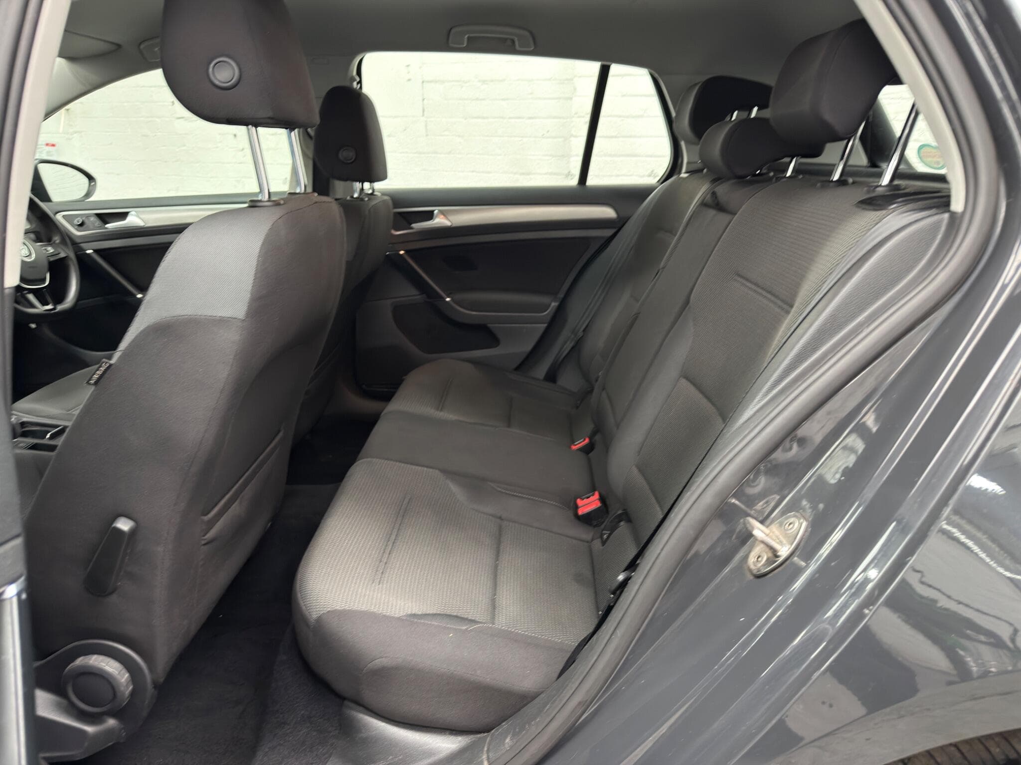2015 Volkswagen Golf - Image 15