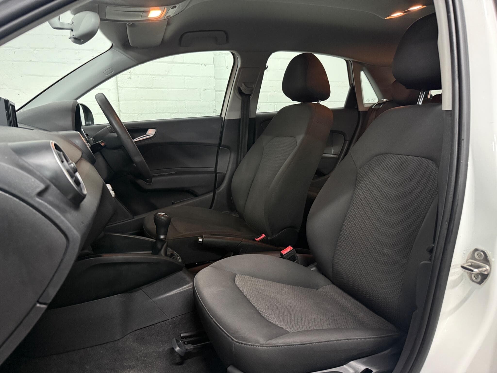 2015 Audi A1 - Image 23