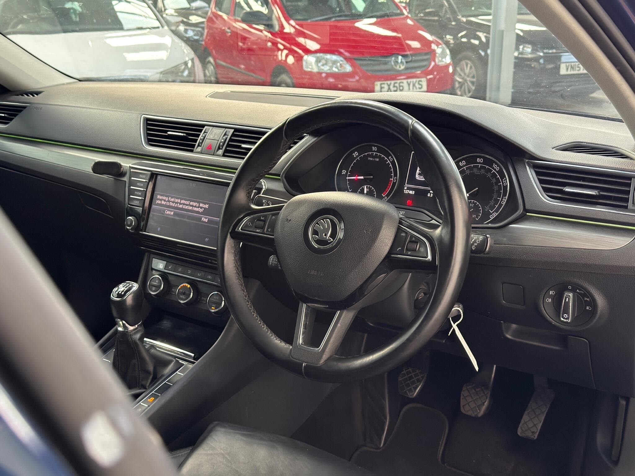 2016 Skoda Superb - Image 11