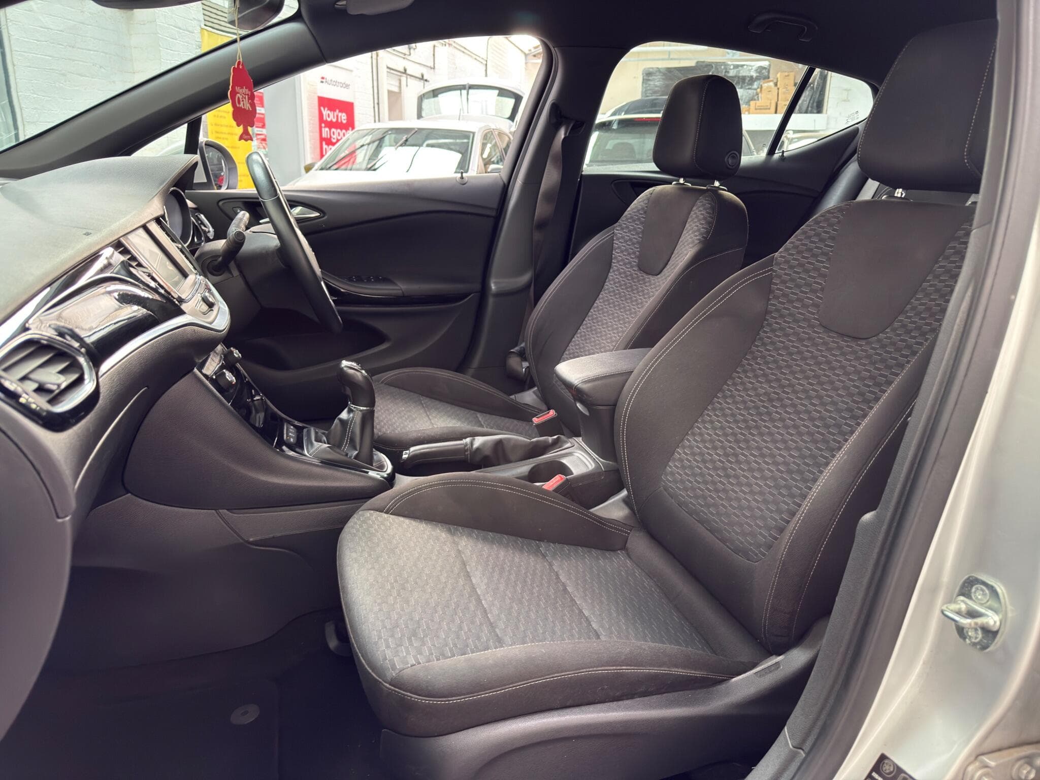 2016 Vauxhall Astra - Image 28