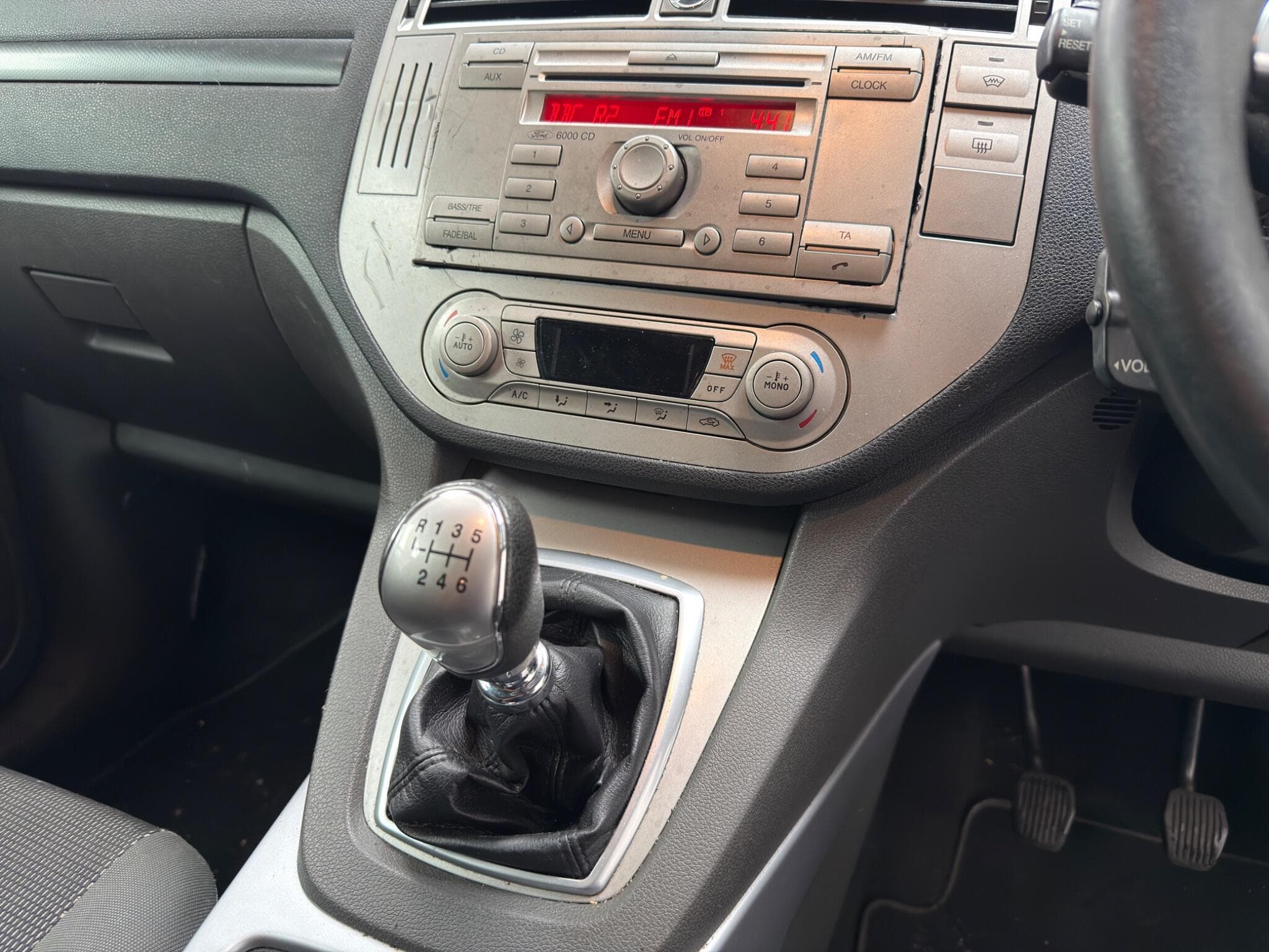 2011 Ford Kuga - Image 10