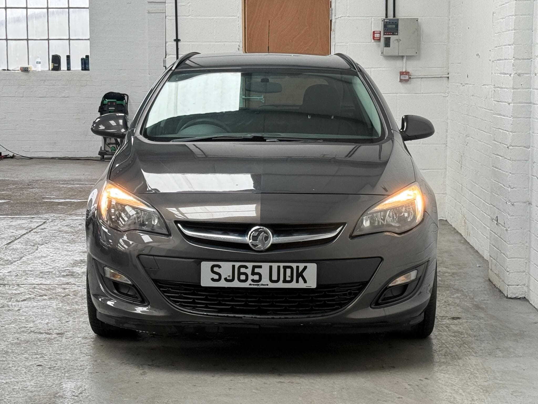 2016 Vauxhall Astra - Image 2