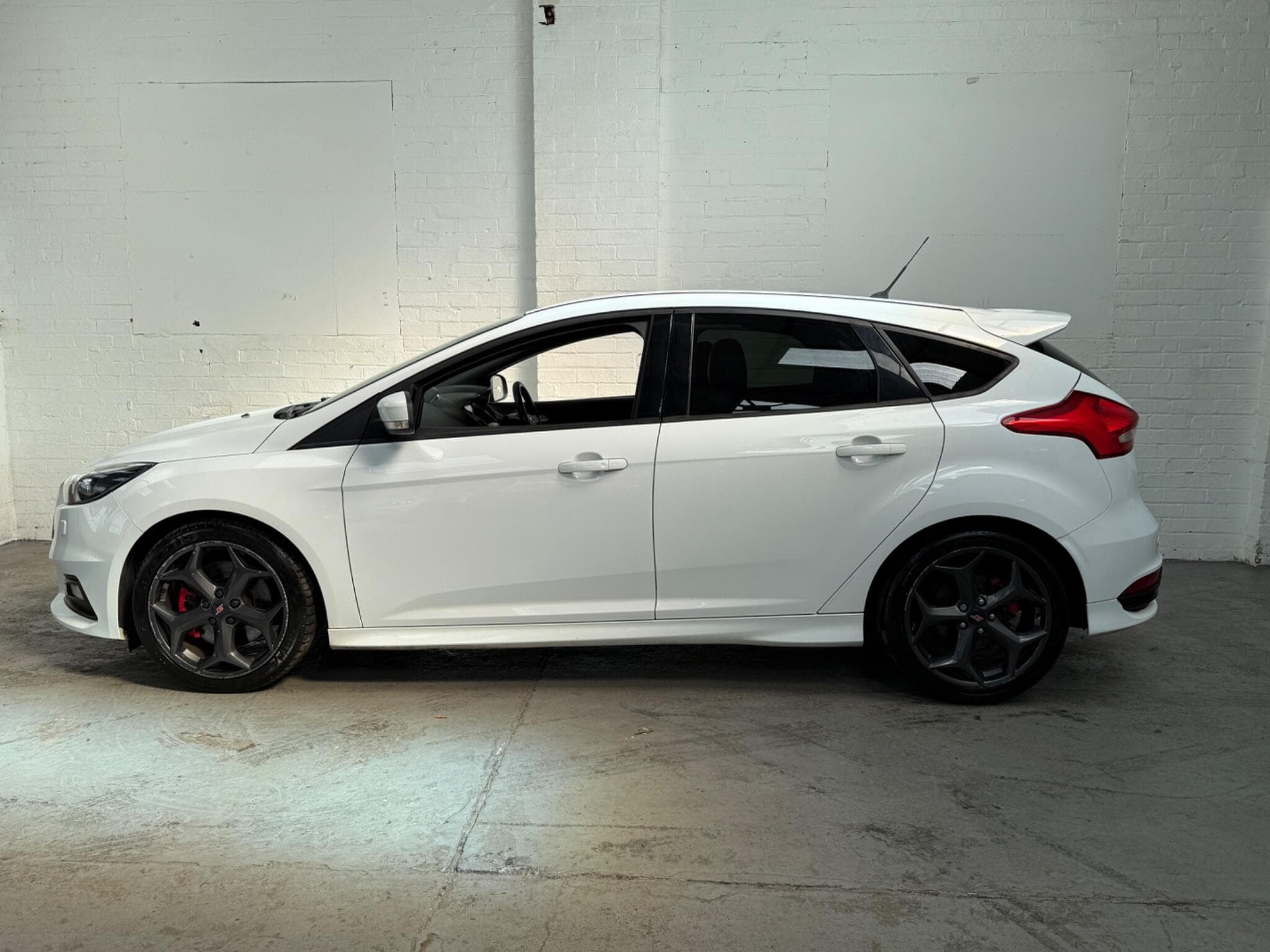 2016 Ford Focus - Image 6