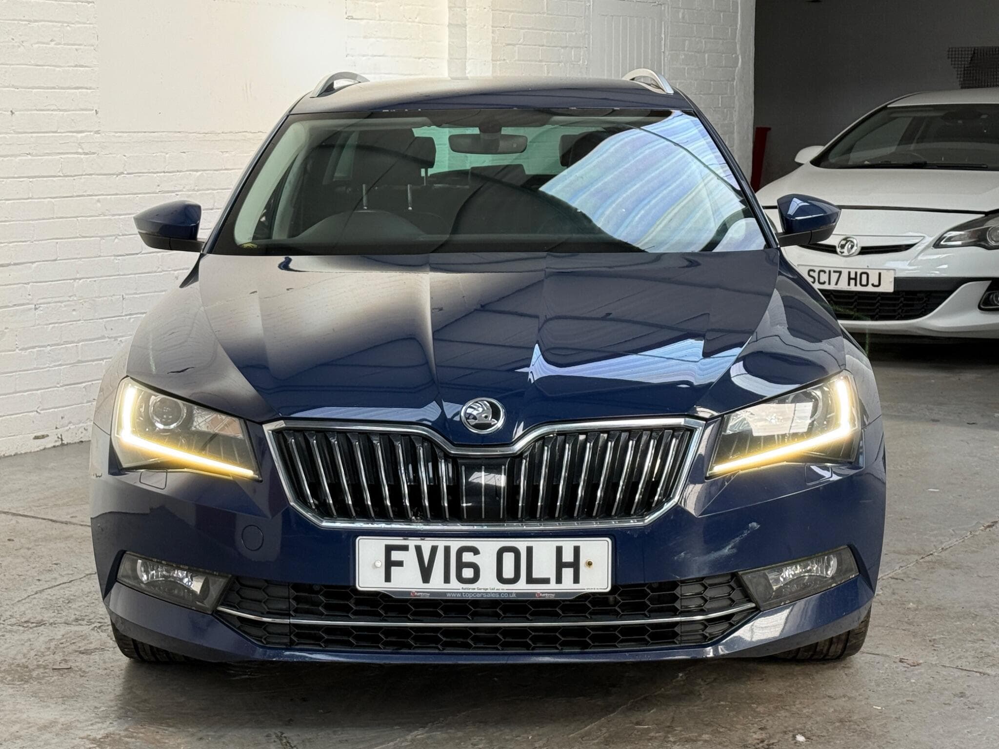 2016 Skoda Superb - Image 6