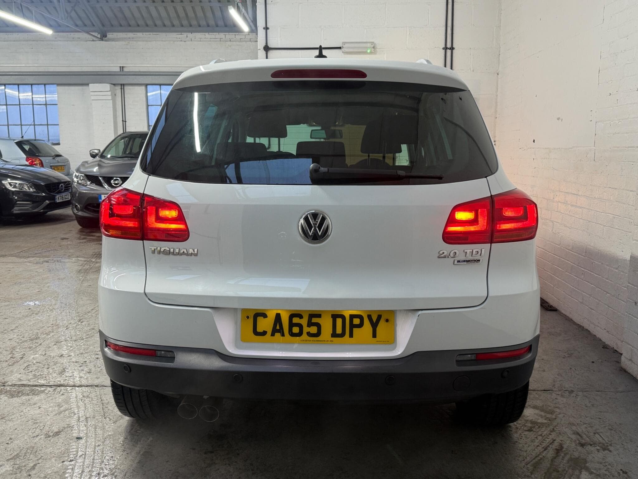 2015 Volkswagen Tiguan - Image 5