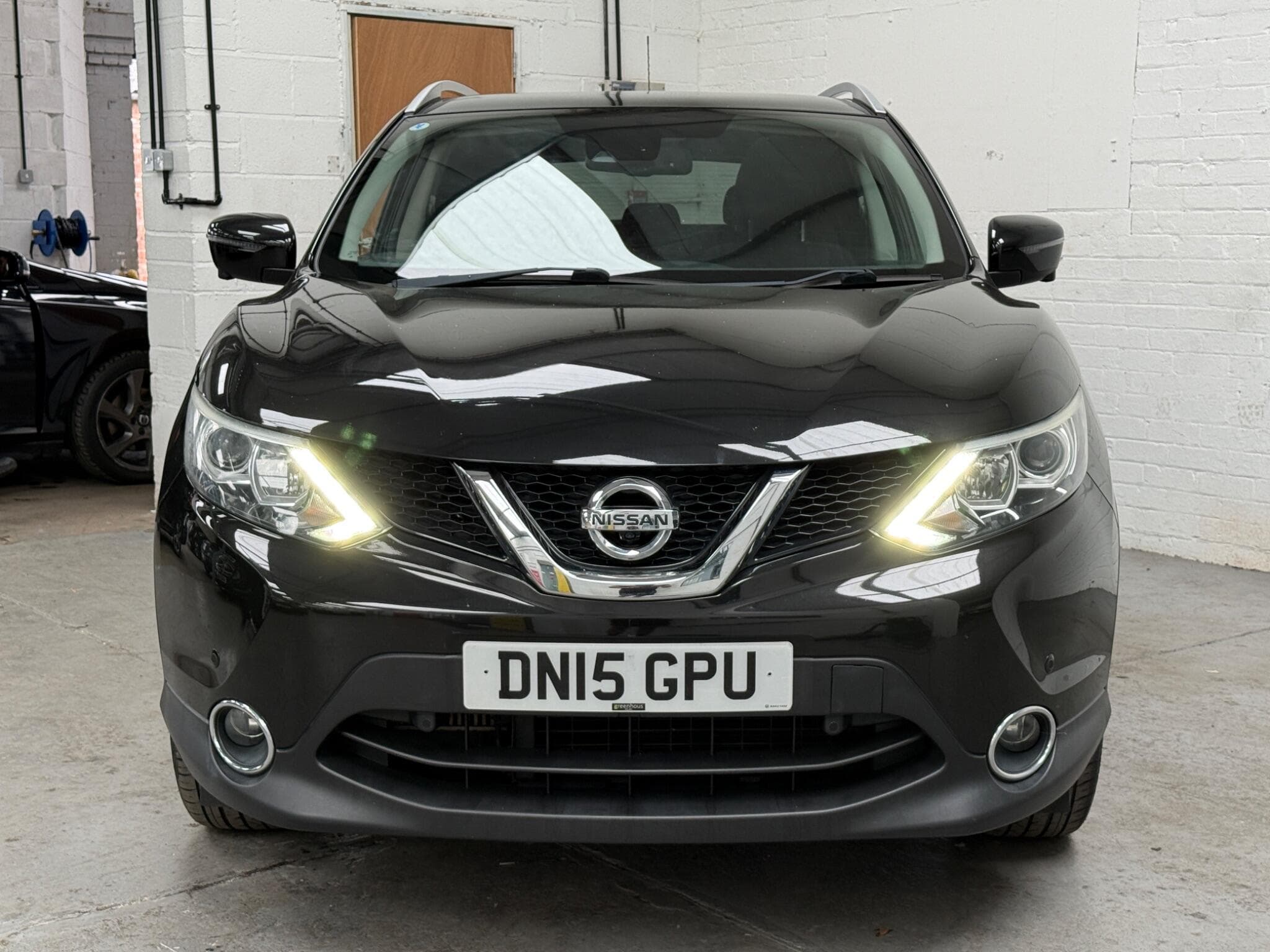 2015 Nissan Qashqai - Image 2