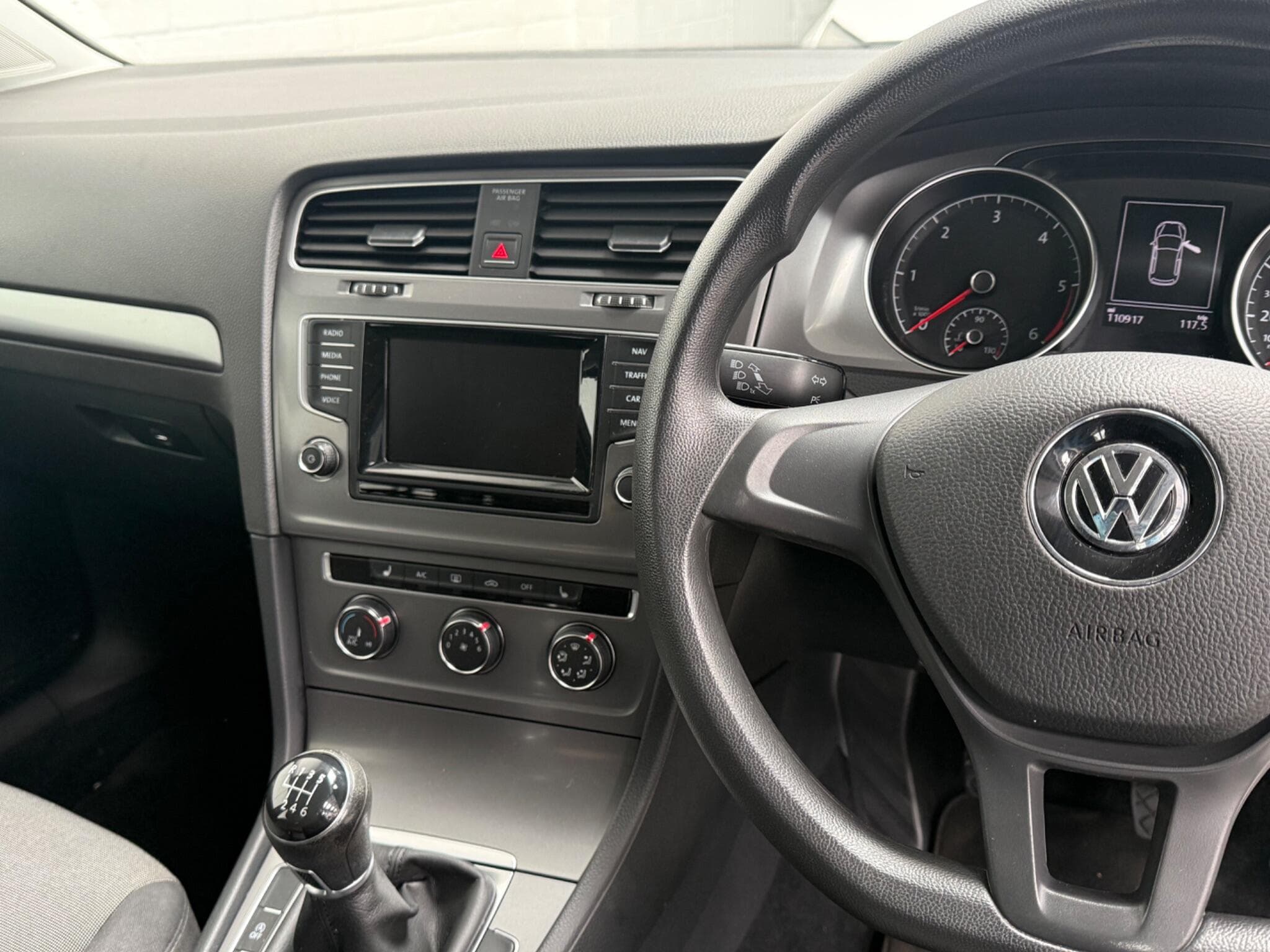 2015 Volkswagen Golf - Image 17