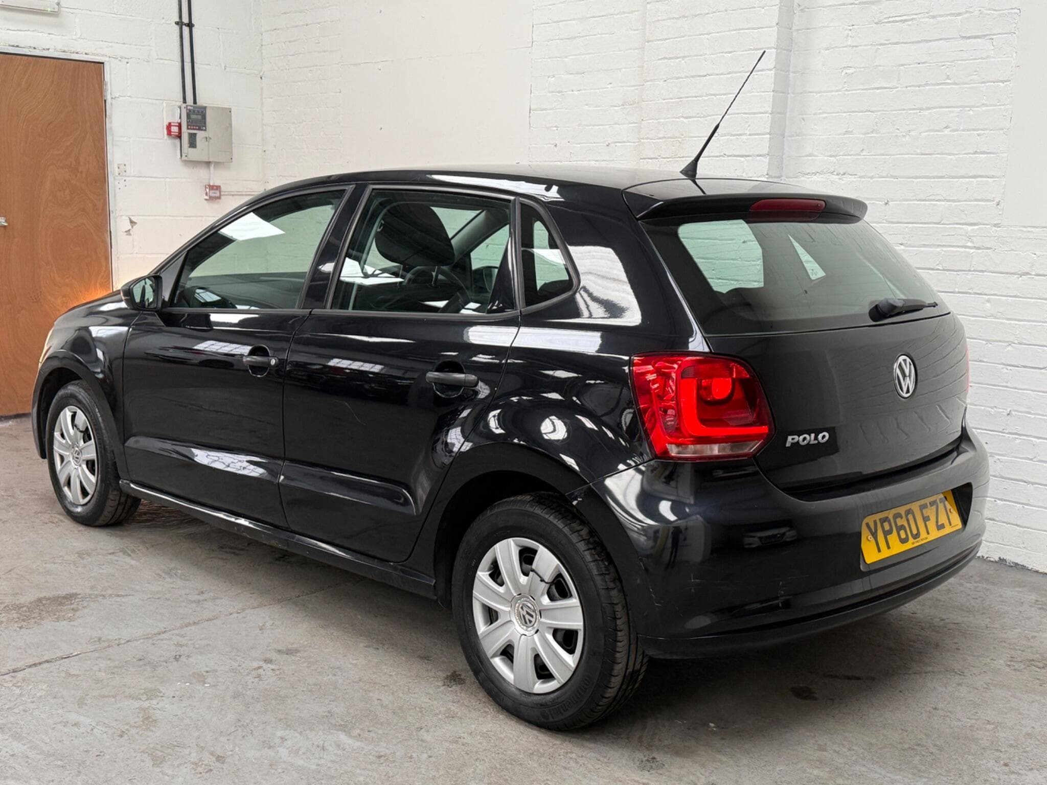 2010 Volkswagen Polo - Image 3