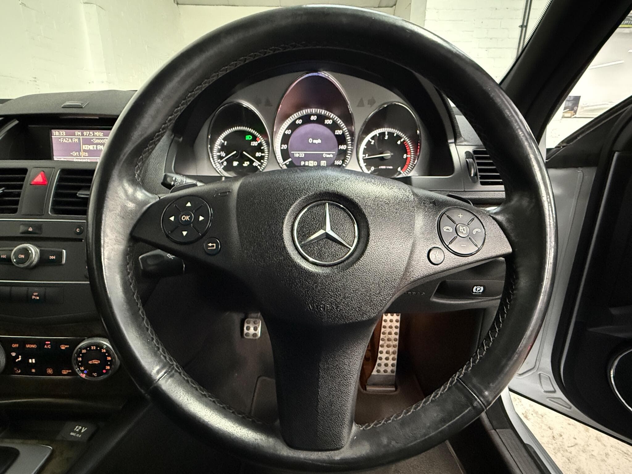 2011 Mercedes-Benz C Class - Image 23