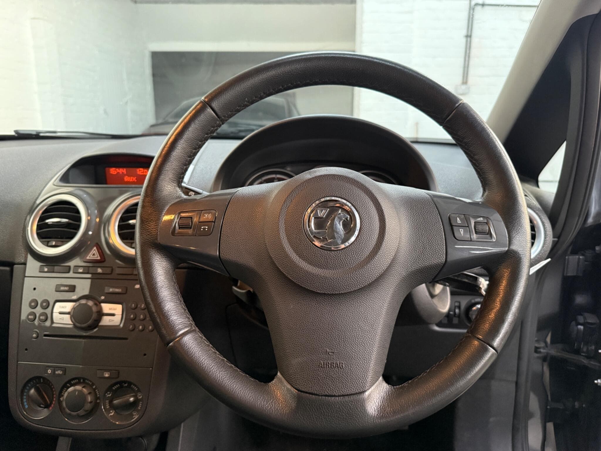 2012 Vauxhall Corsa - Image 17