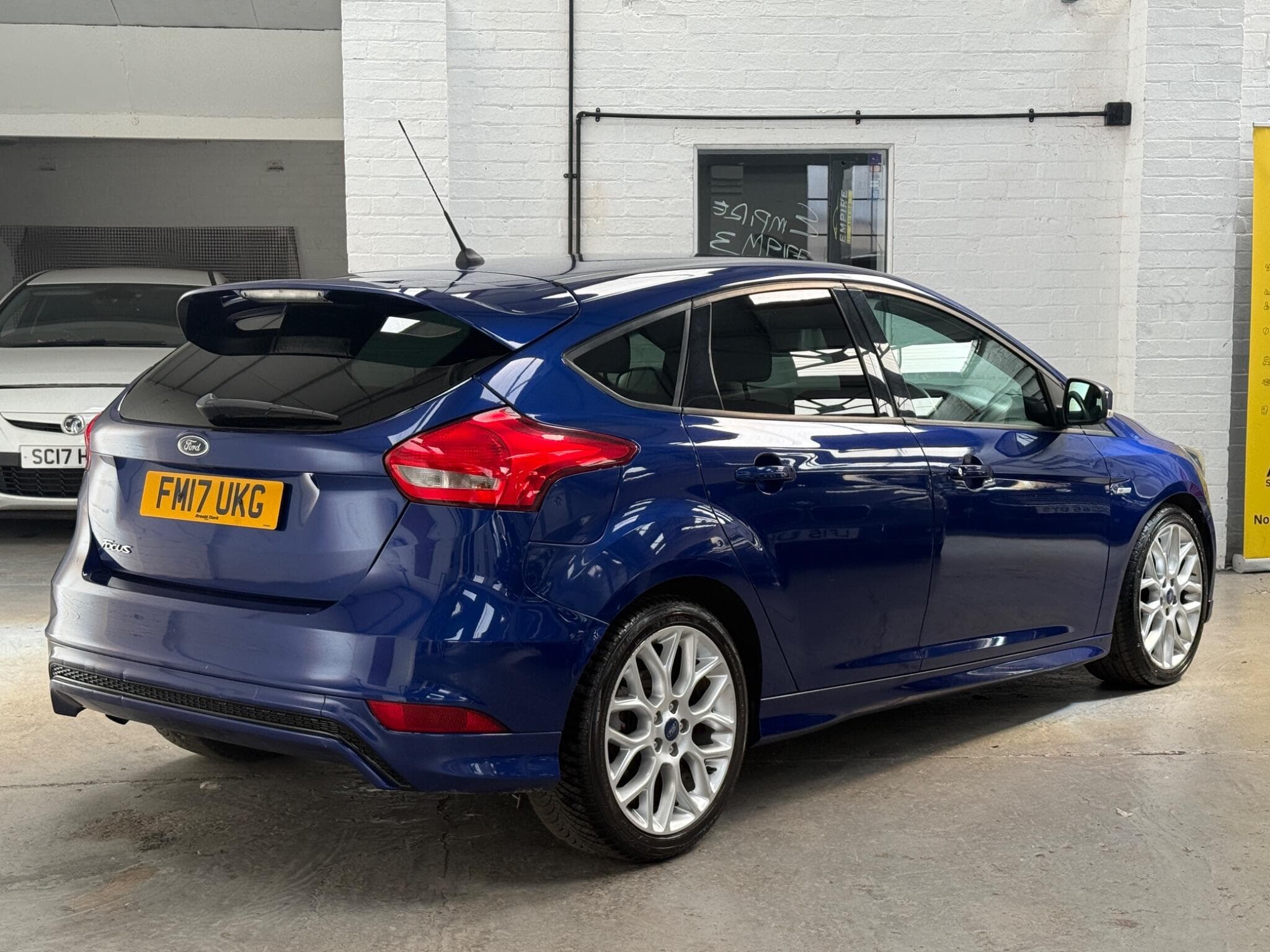 2017 Ford Focus - Image 9
