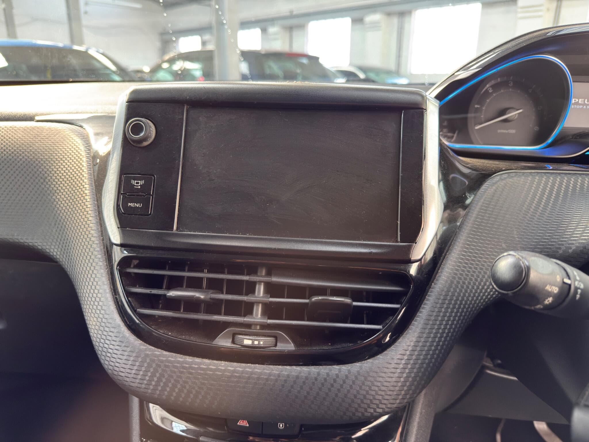 2014 Peugeot 2008 - Image 19