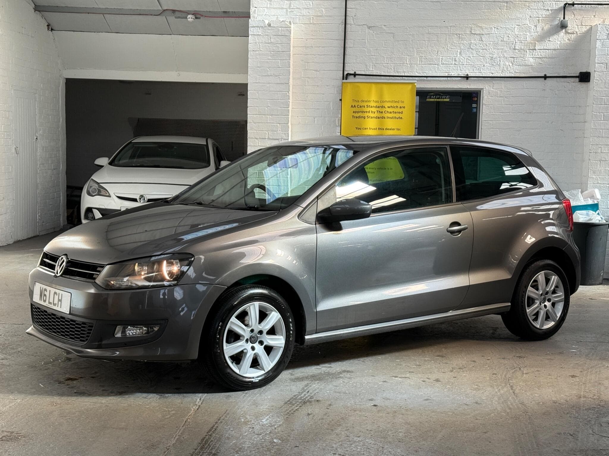 2013 Volkswagen Polo - Image 5