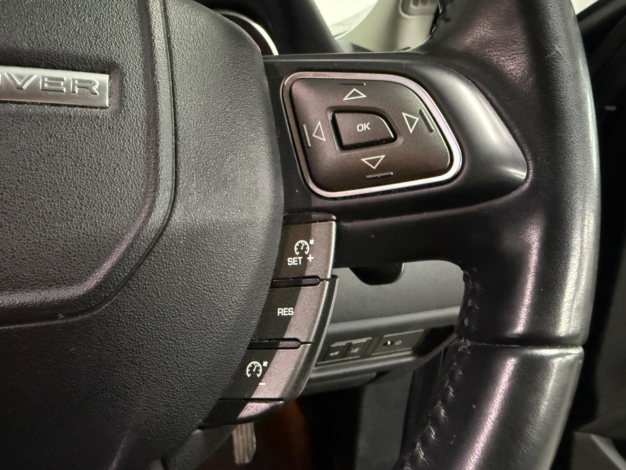 2017 Land Rover Range Rover Evoque - Image 17