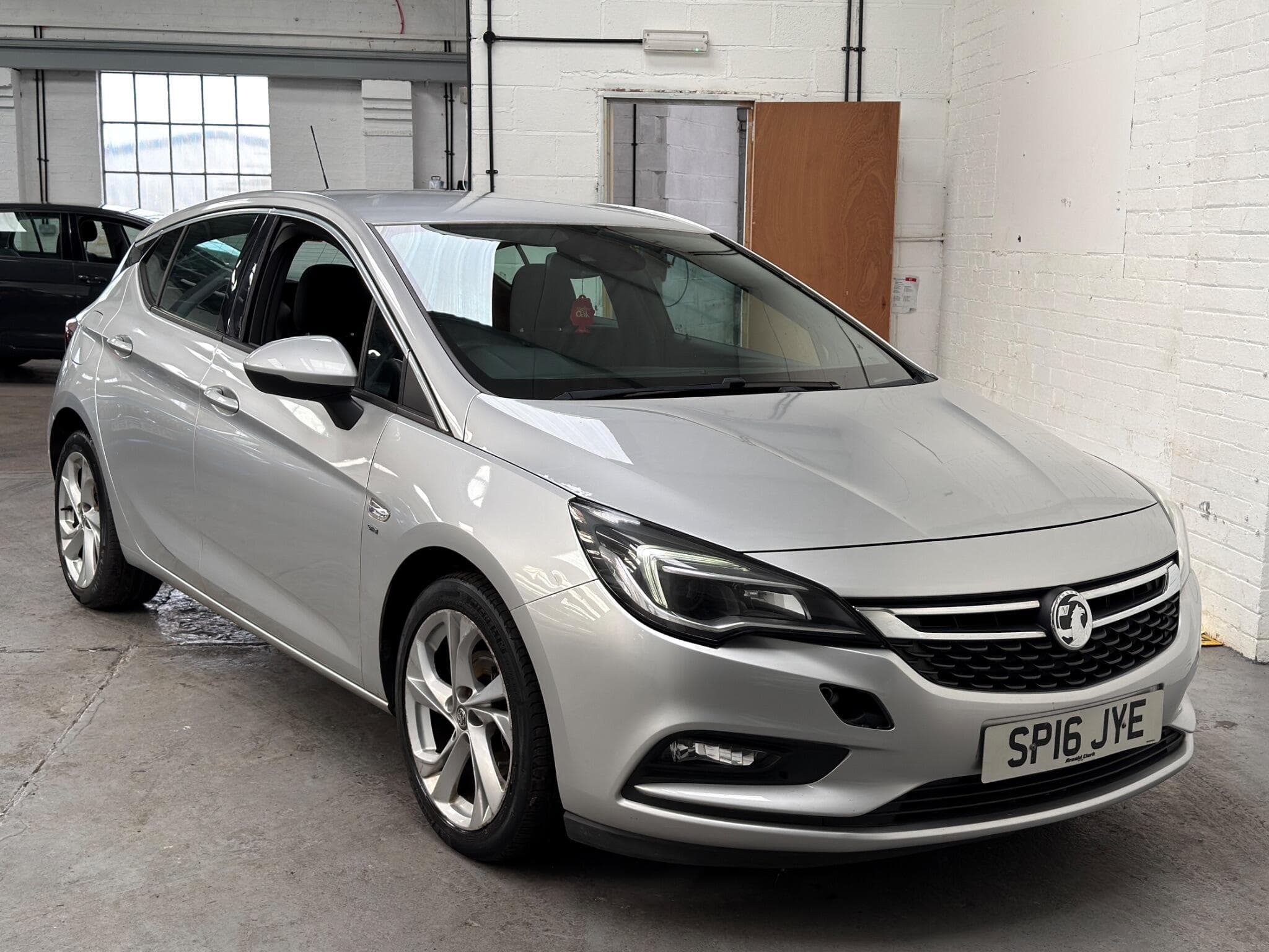 2016 Vauxhall Astra