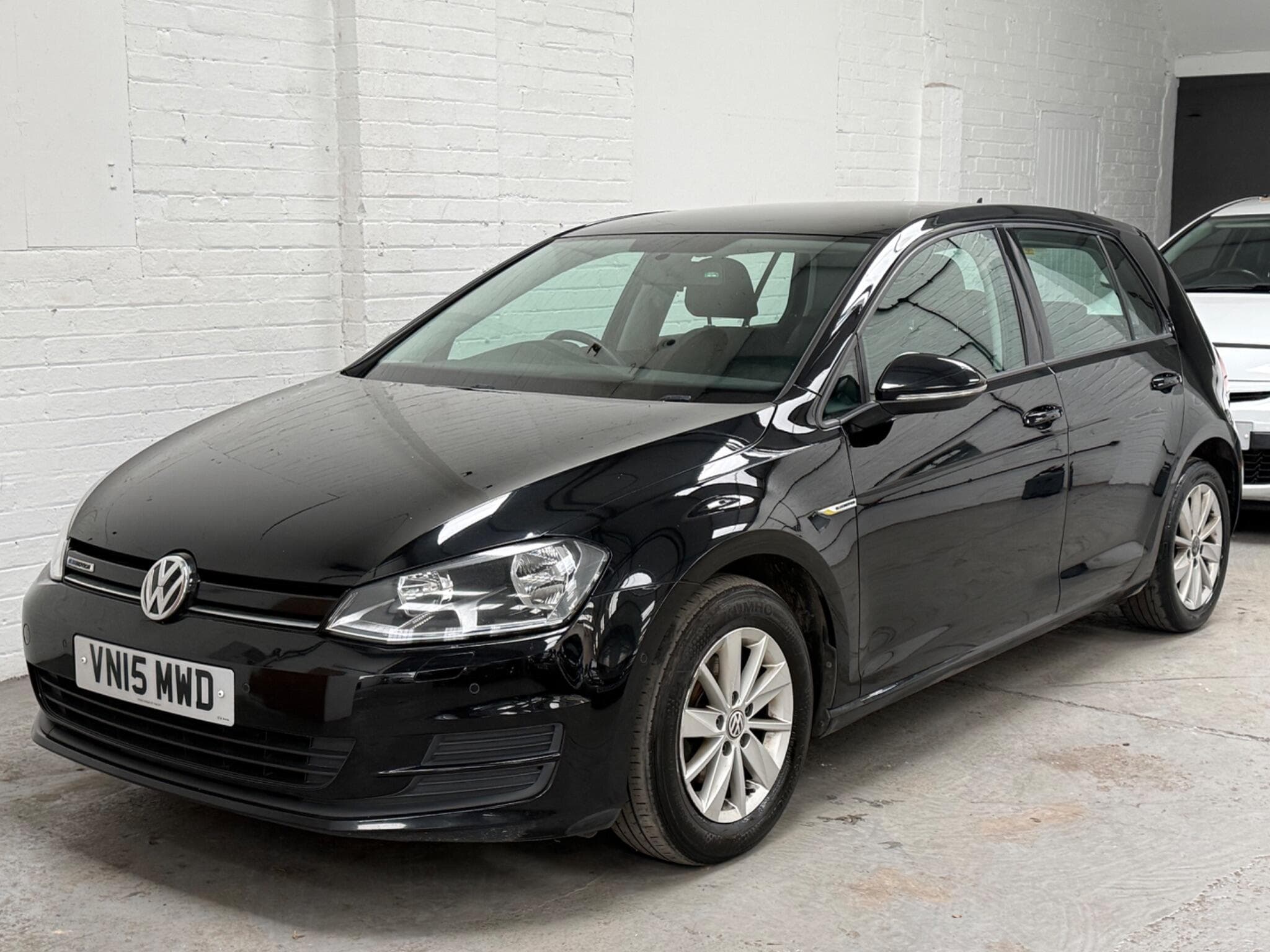 2015 Volkswagen Golf - Image 12