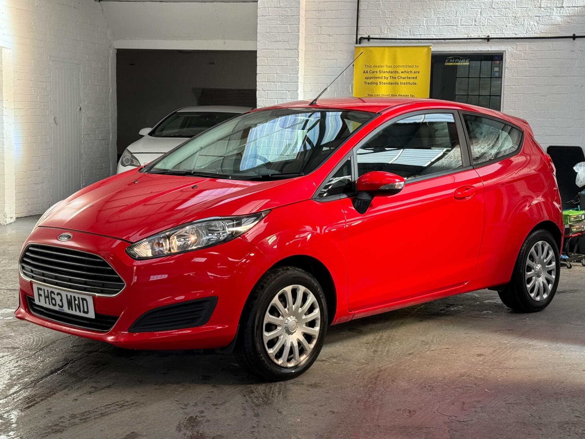 2014 Ford Fiesta - Image 3