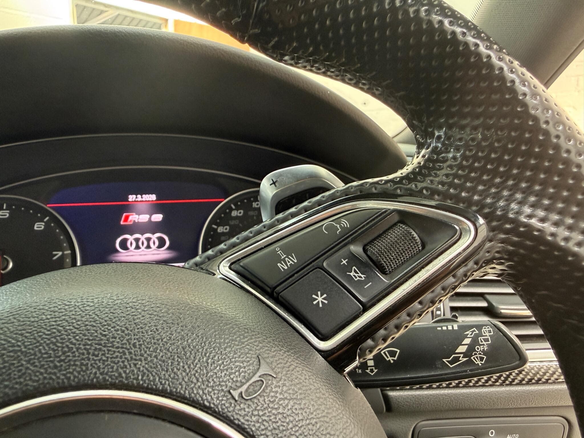 2017 Audi RS6 Avant - Image 42
