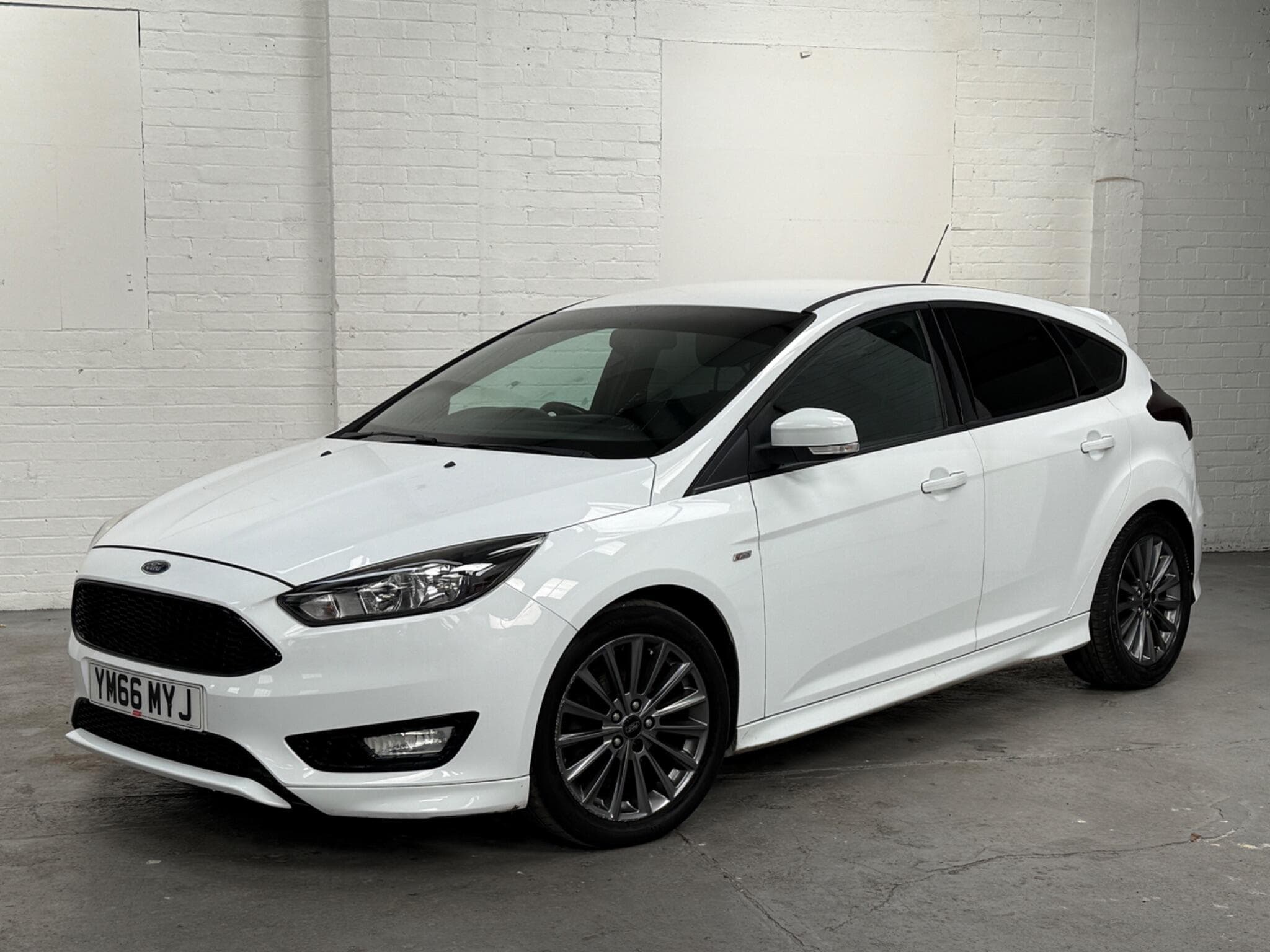 2017 Ford Focus - Image 3