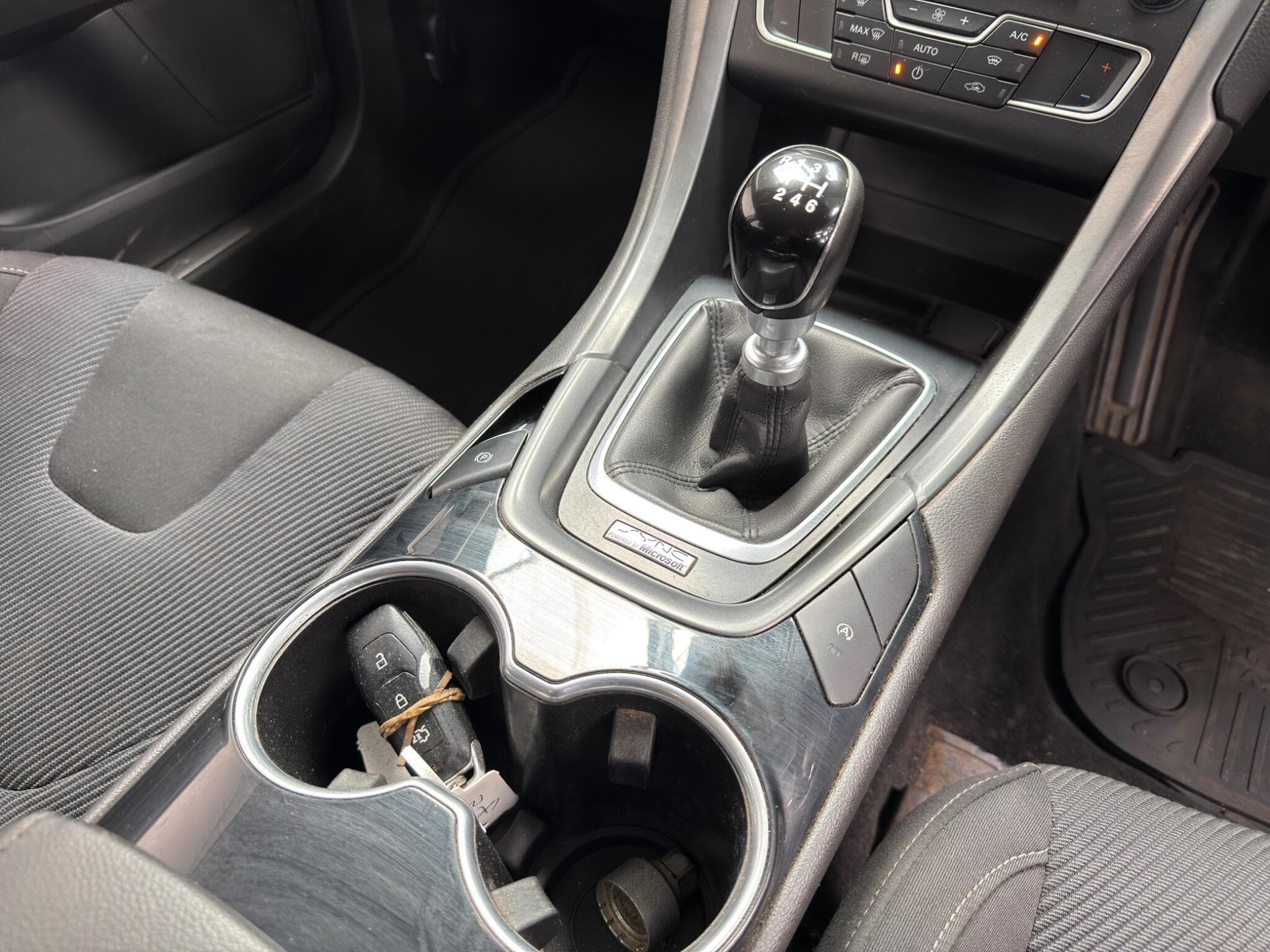 2015 Ford Mondeo - Image 15