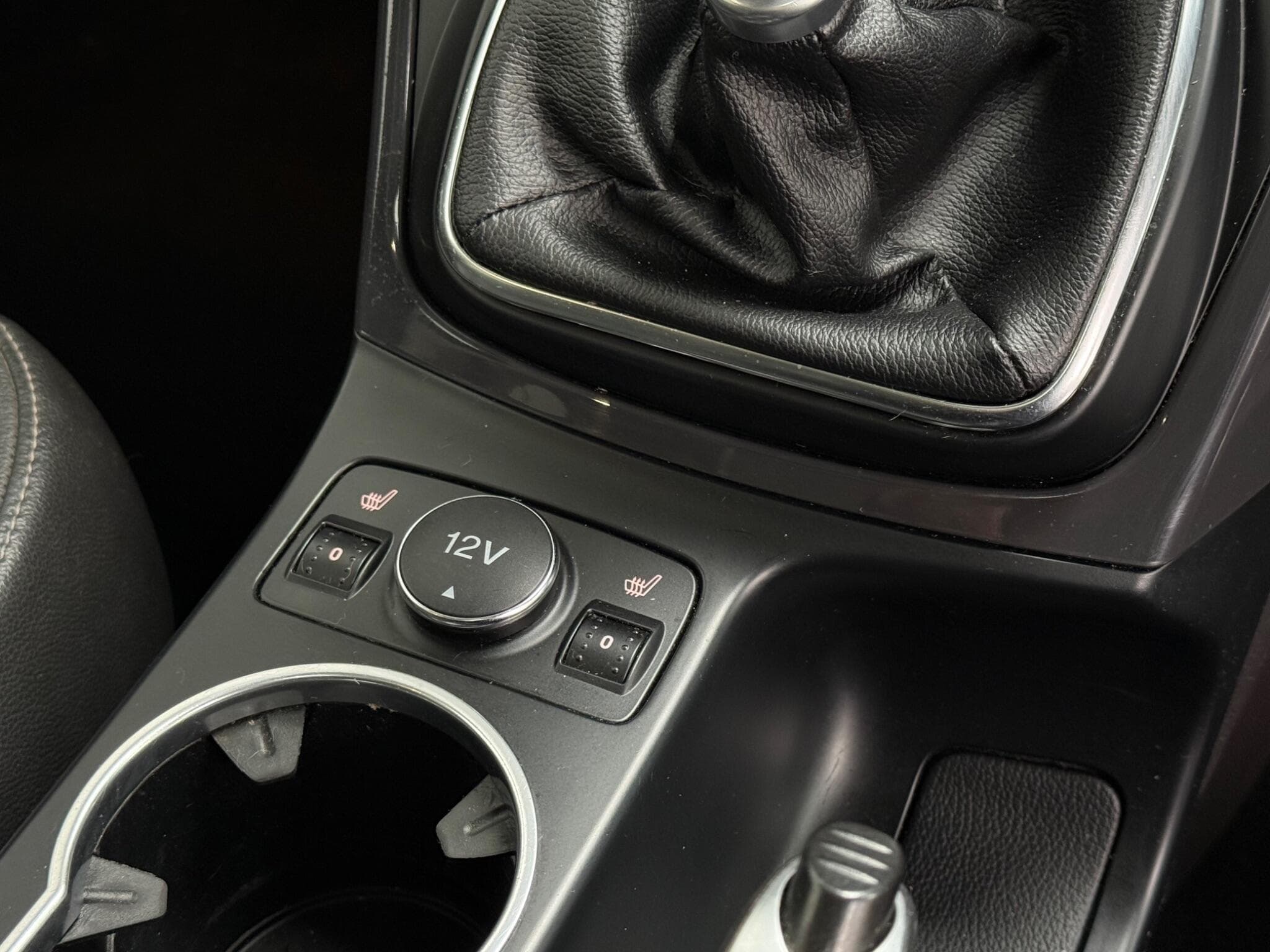 2015 Ford Kuga - Image 30