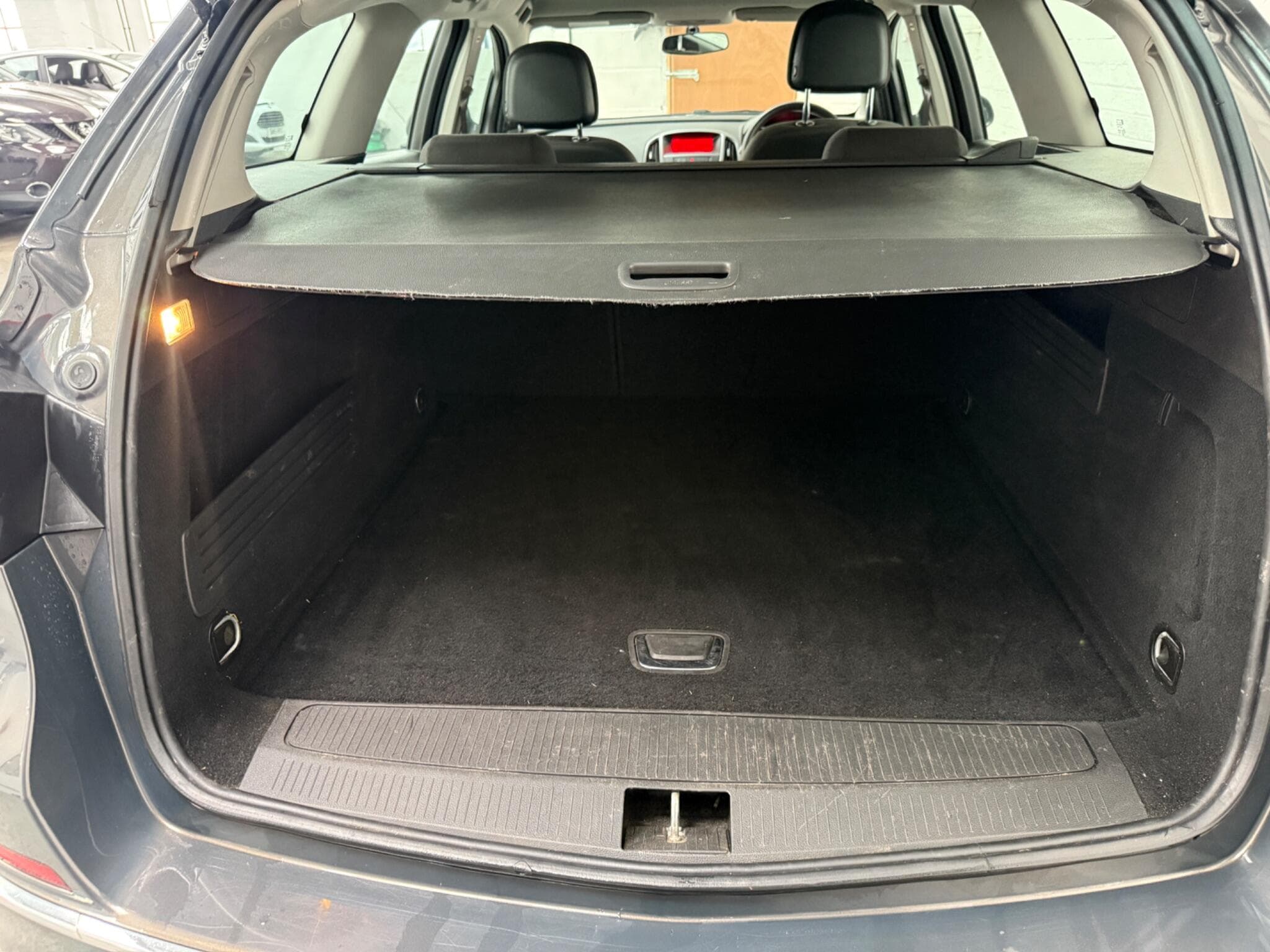 2016 Vauxhall Astra - Image 27