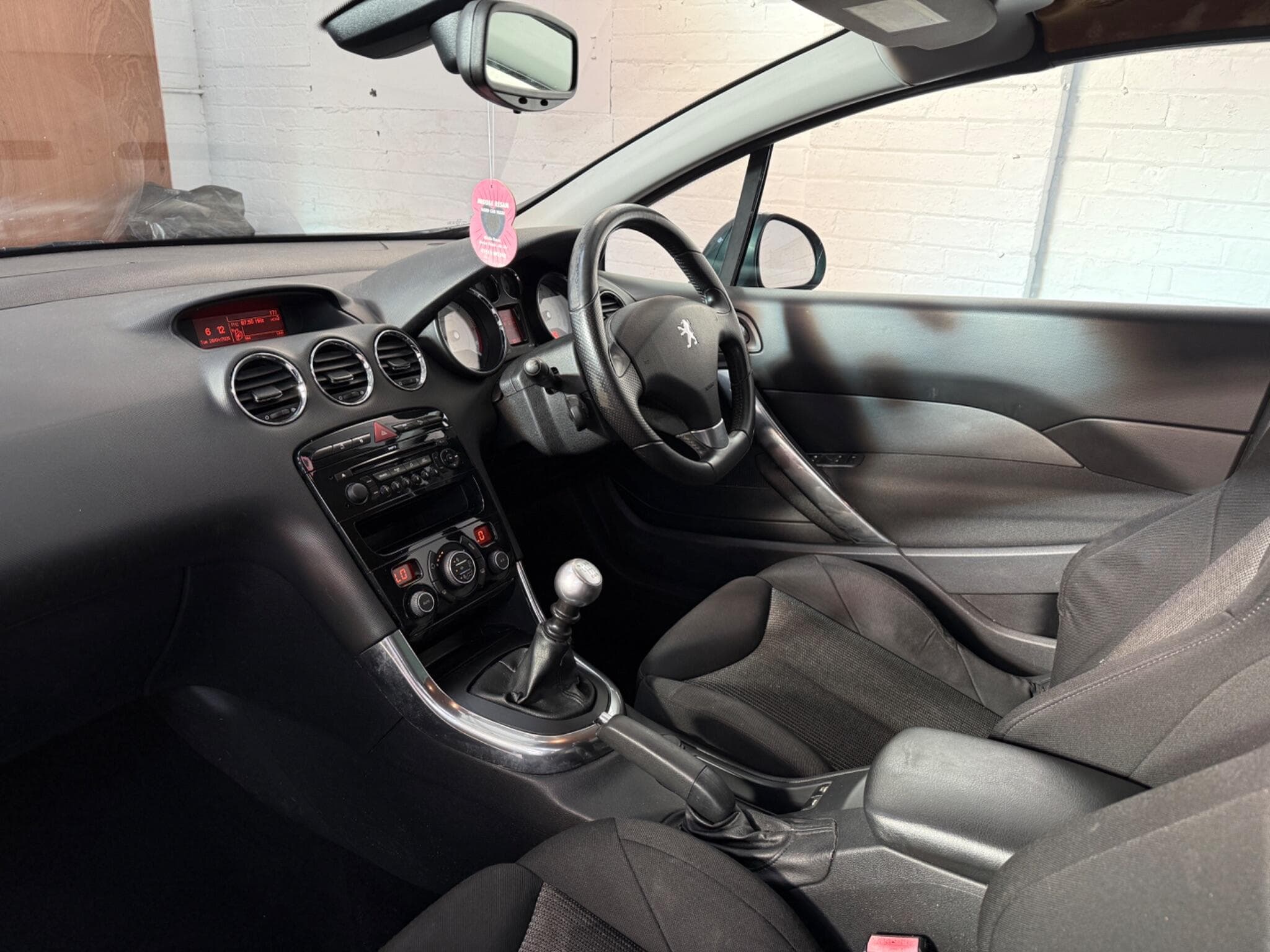 2009 Peugeot 308 CC - Image 13