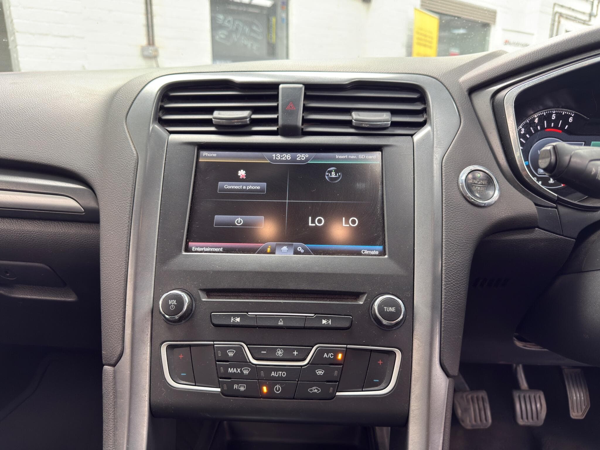 2015 Ford Mondeo - Image 23