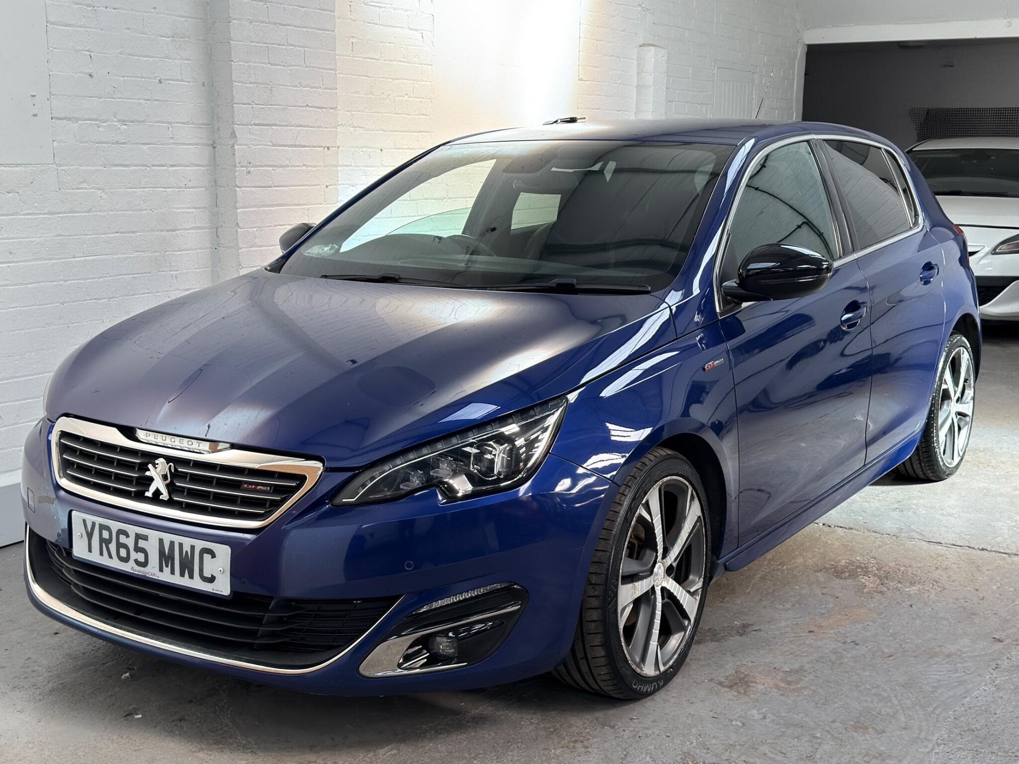2015 Peugeot 308 - Image 4