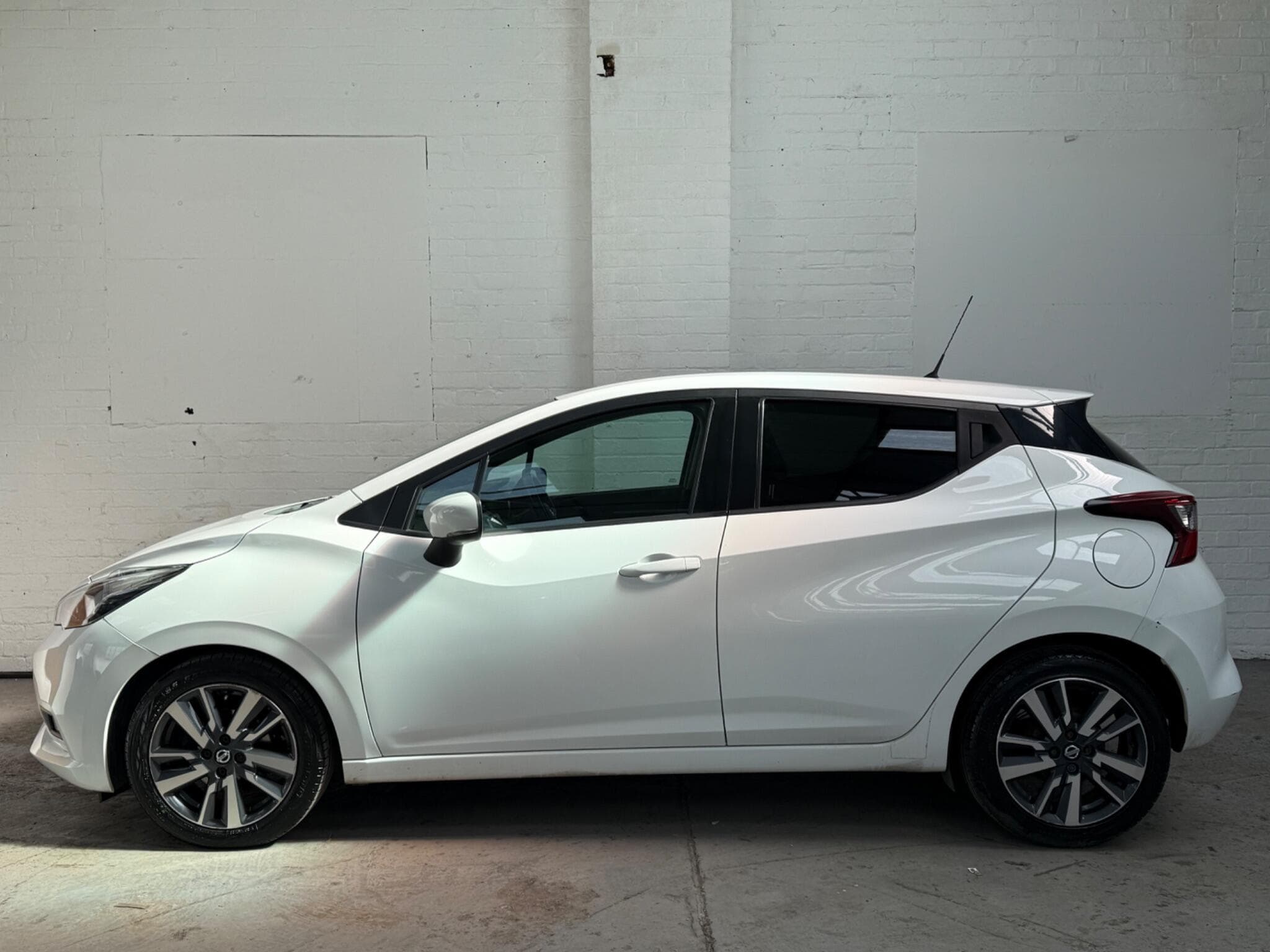 2017 Nissan Micra - Image 10