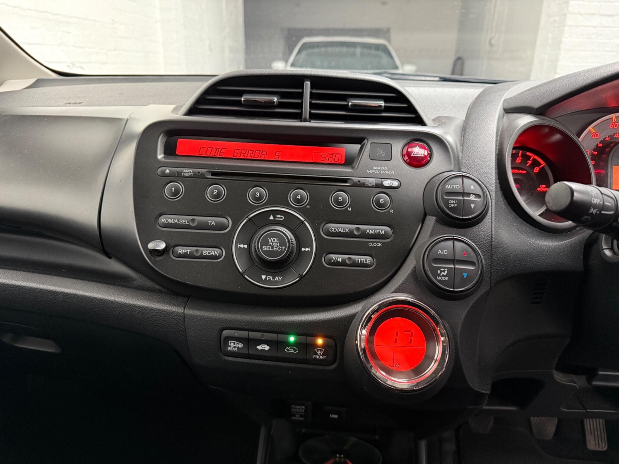 2011 Honda Jazz - Image 11