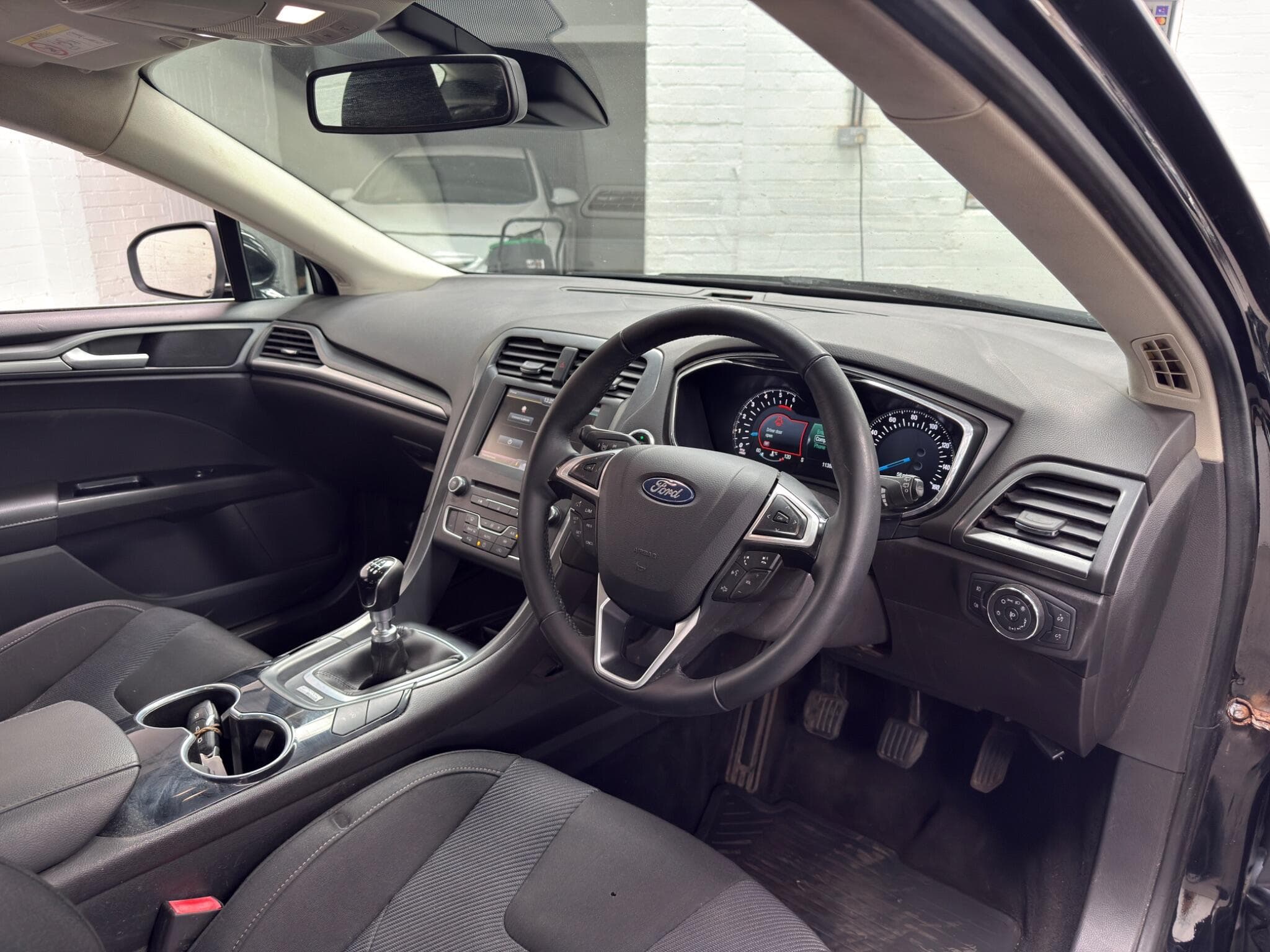2015 Ford Mondeo - Image 16