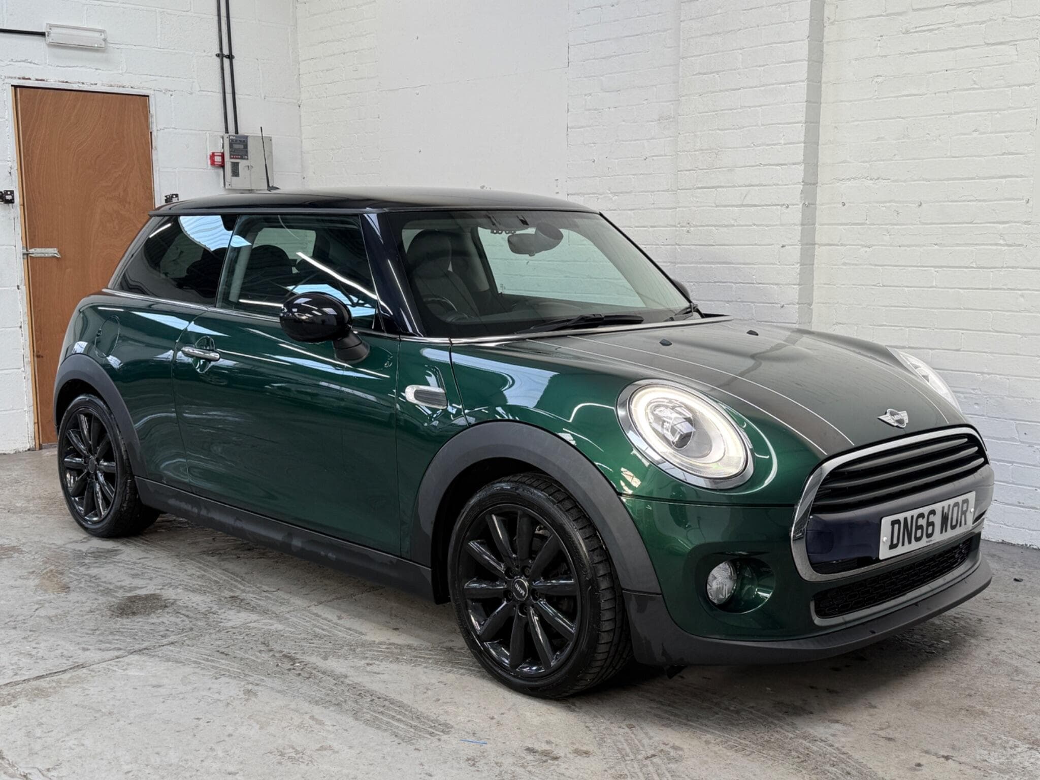 2016 MINI Hatch