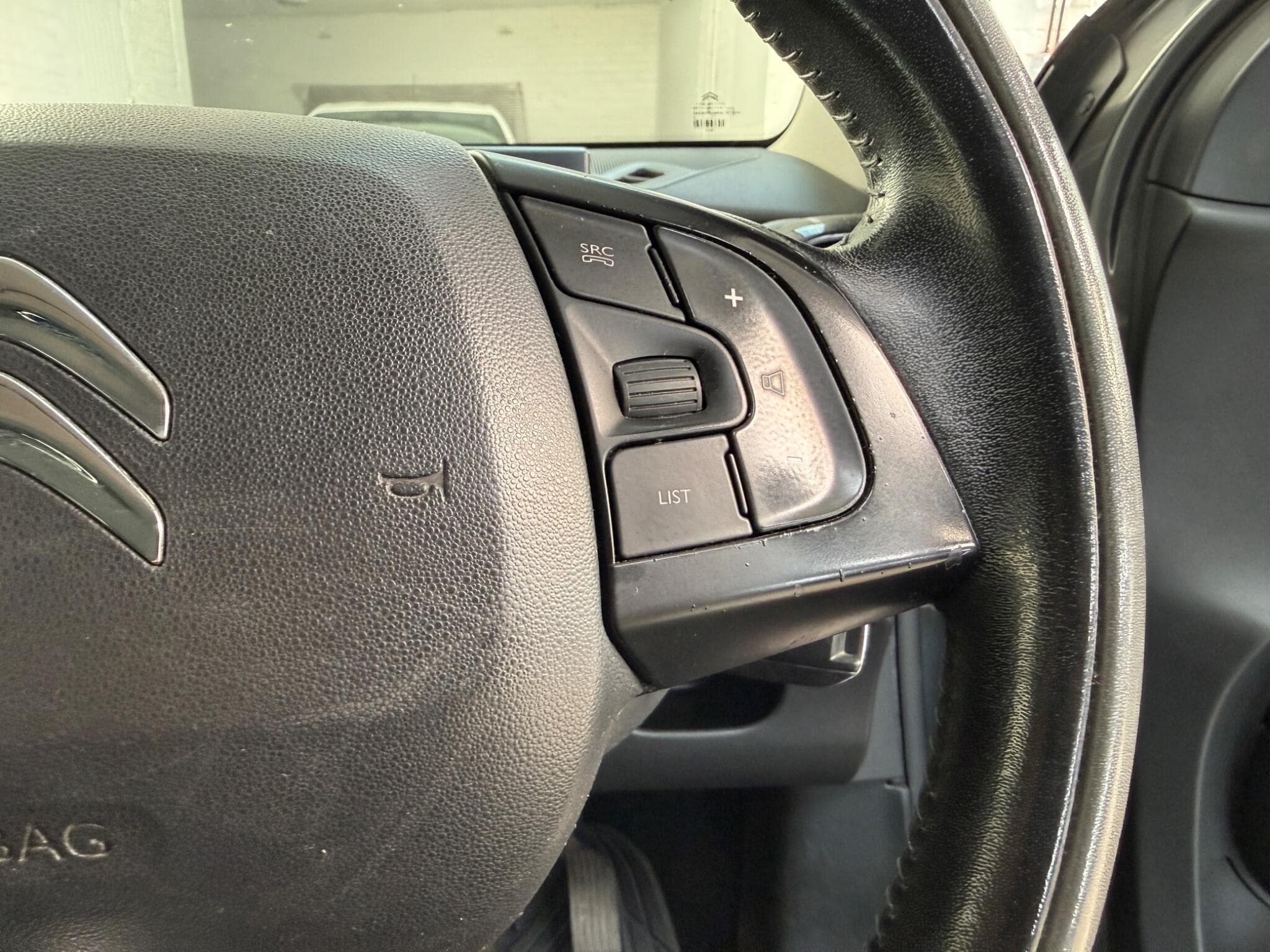 2016 Citroen C4 Cactus - Image 17
