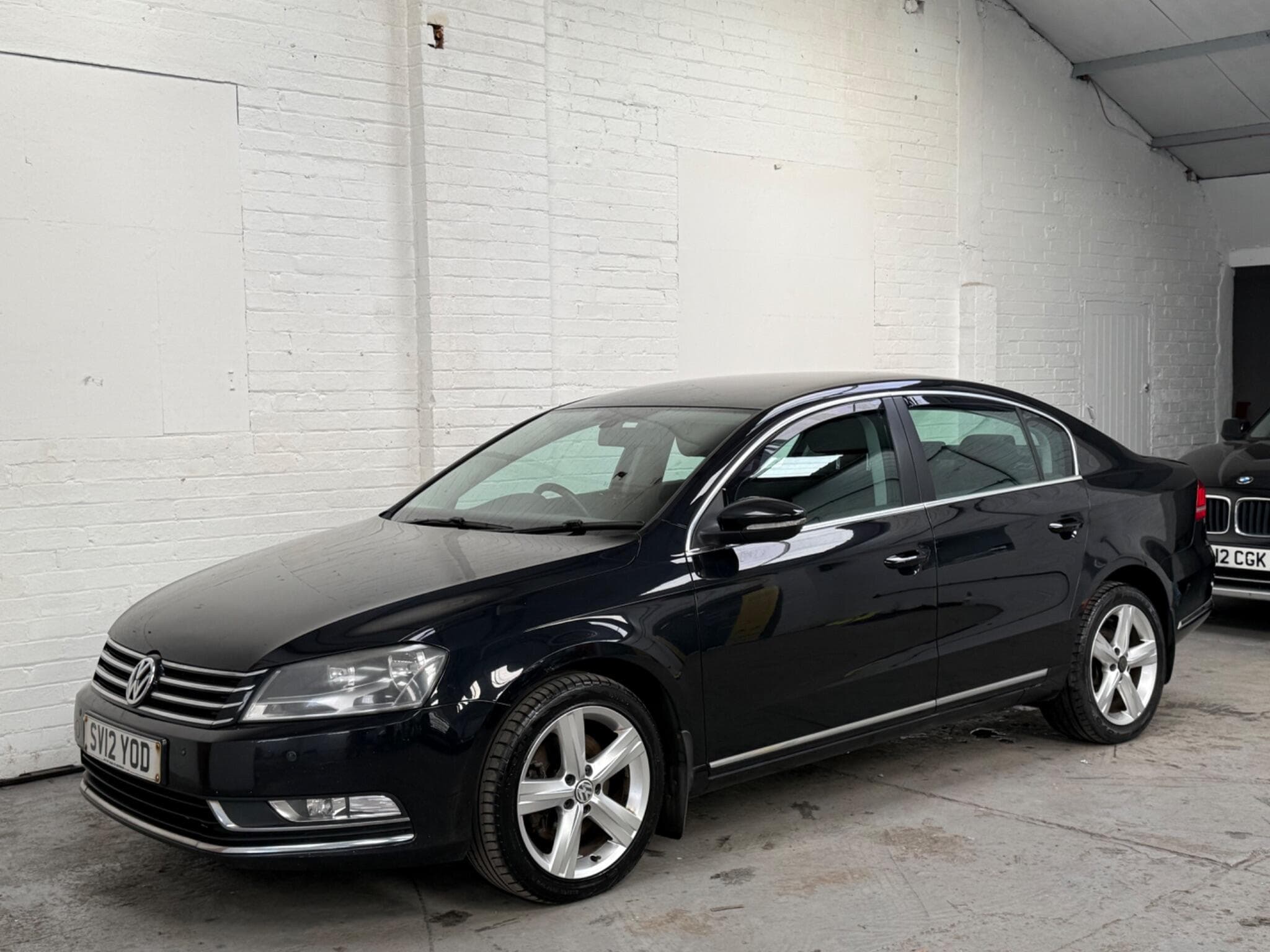 2012 Volkswagen Passat - Image 11