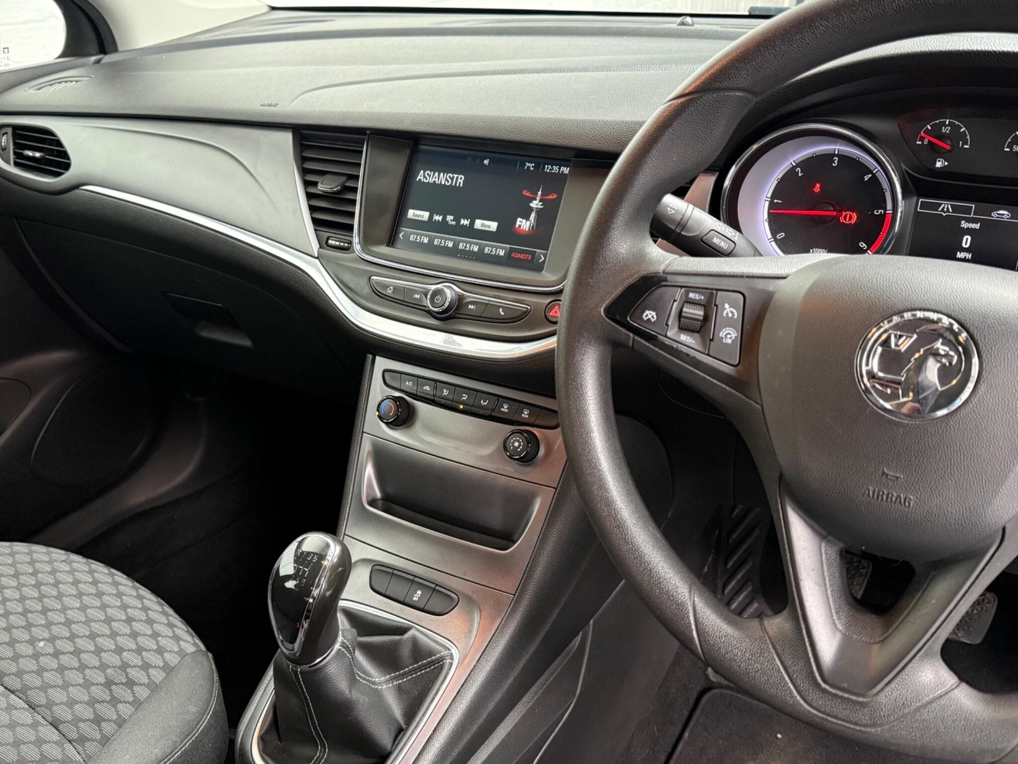 2016 Vauxhall Astra - Image 17