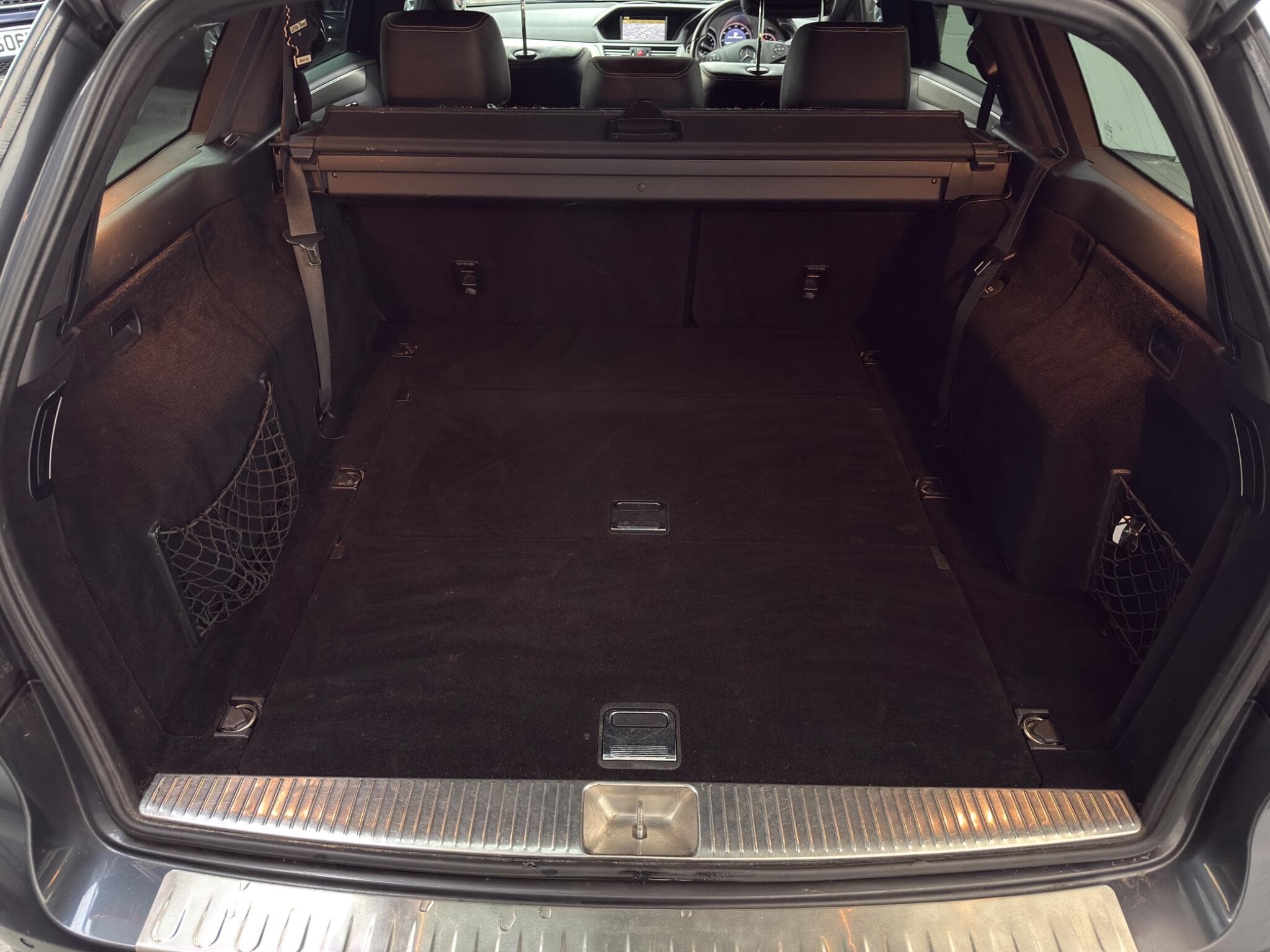 2010 Mercedes-Benz E Class - Image 36