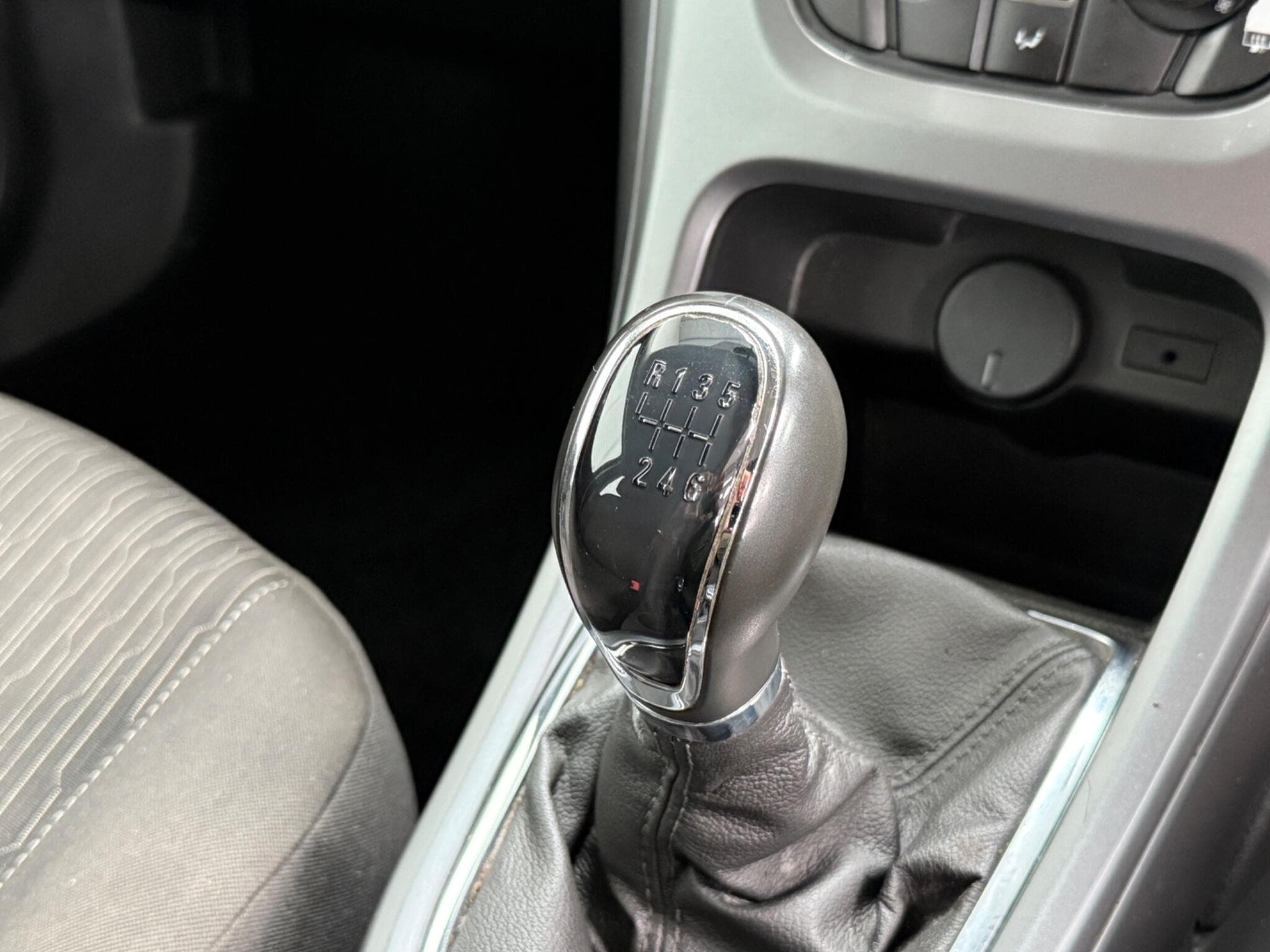 2016 Vauxhall Astra - Image 16