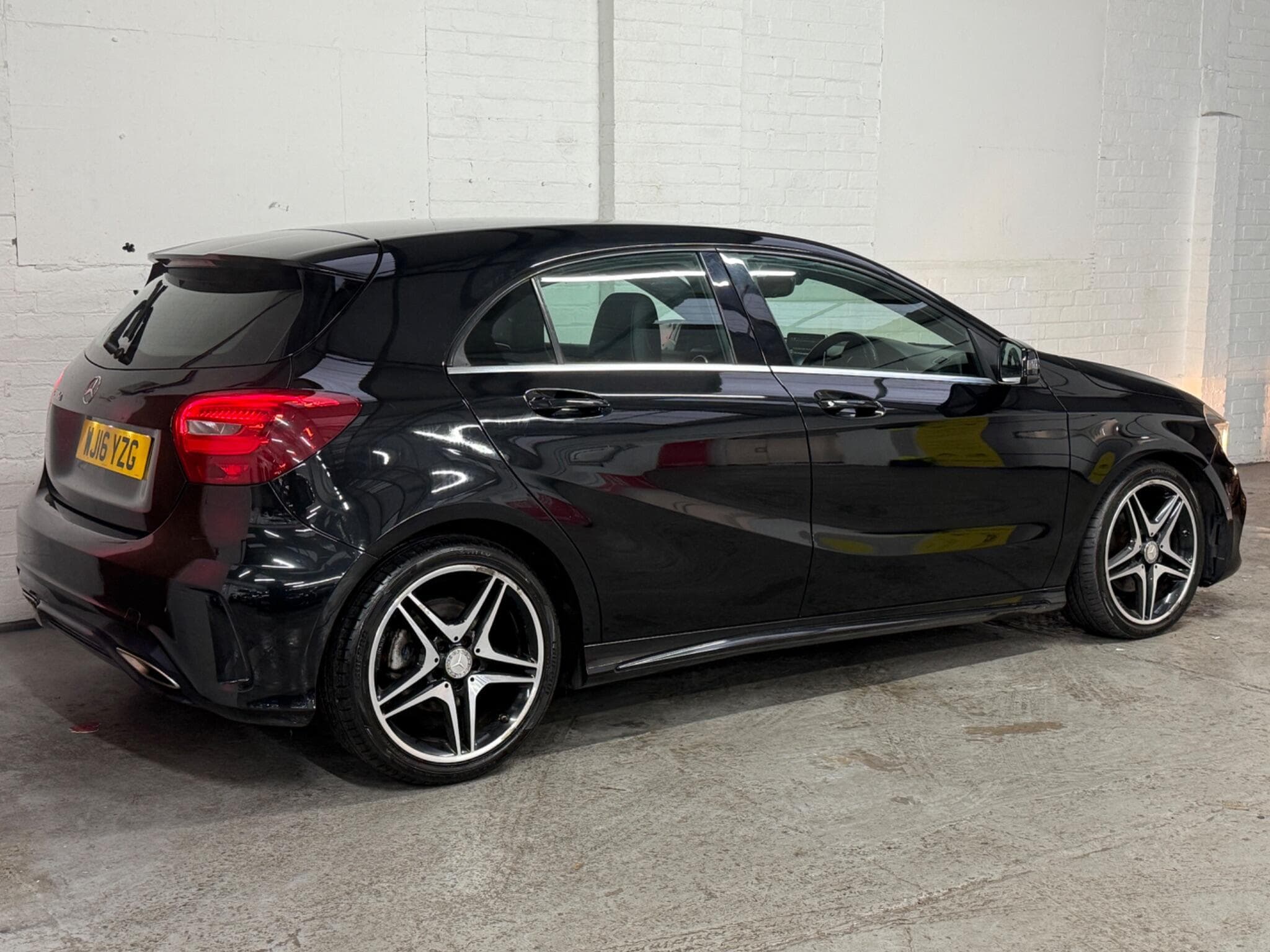 2016 Mercedes-Benz A Class - Image 11