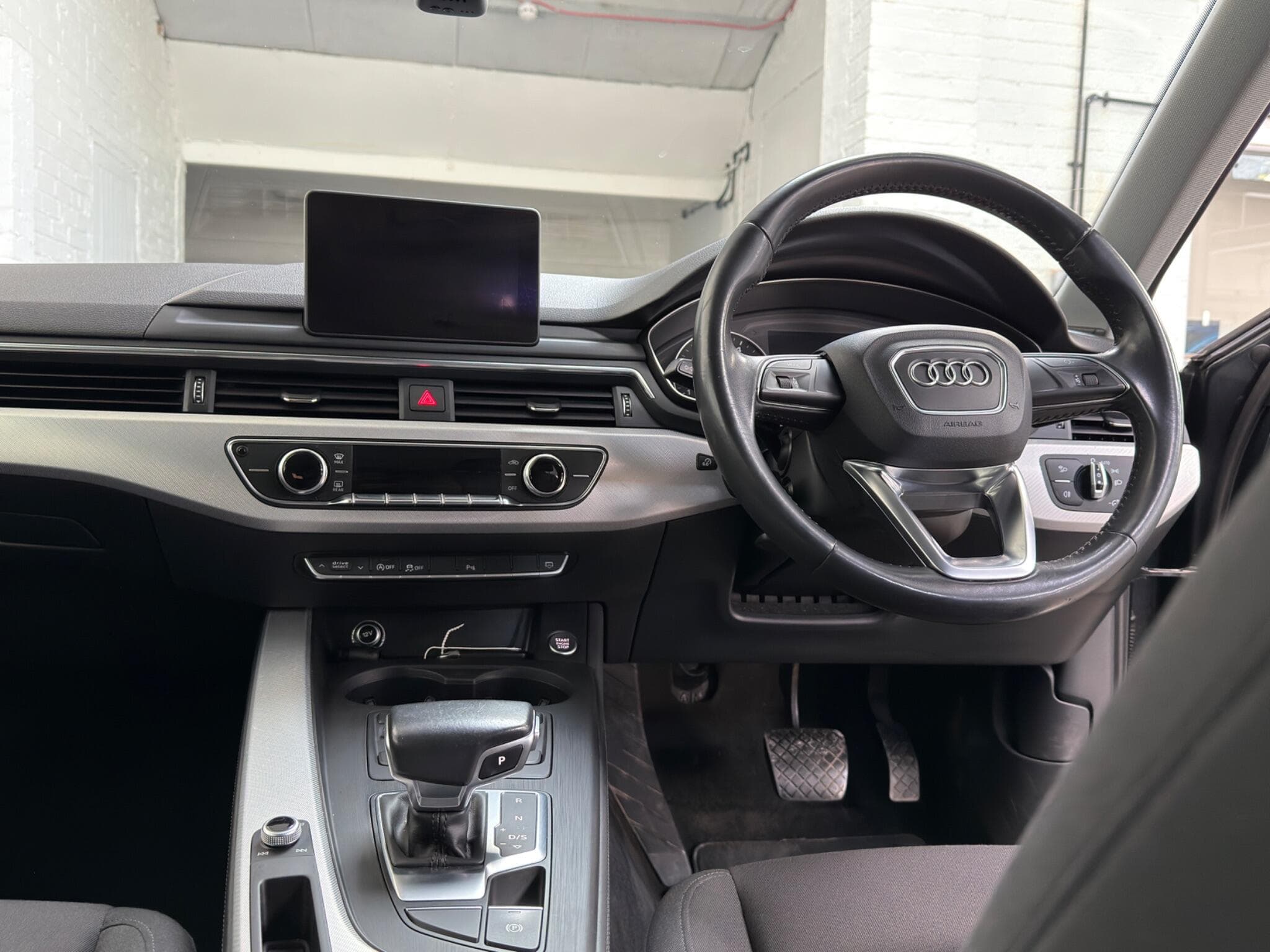 2017 Audi A4 Avant - Image 15