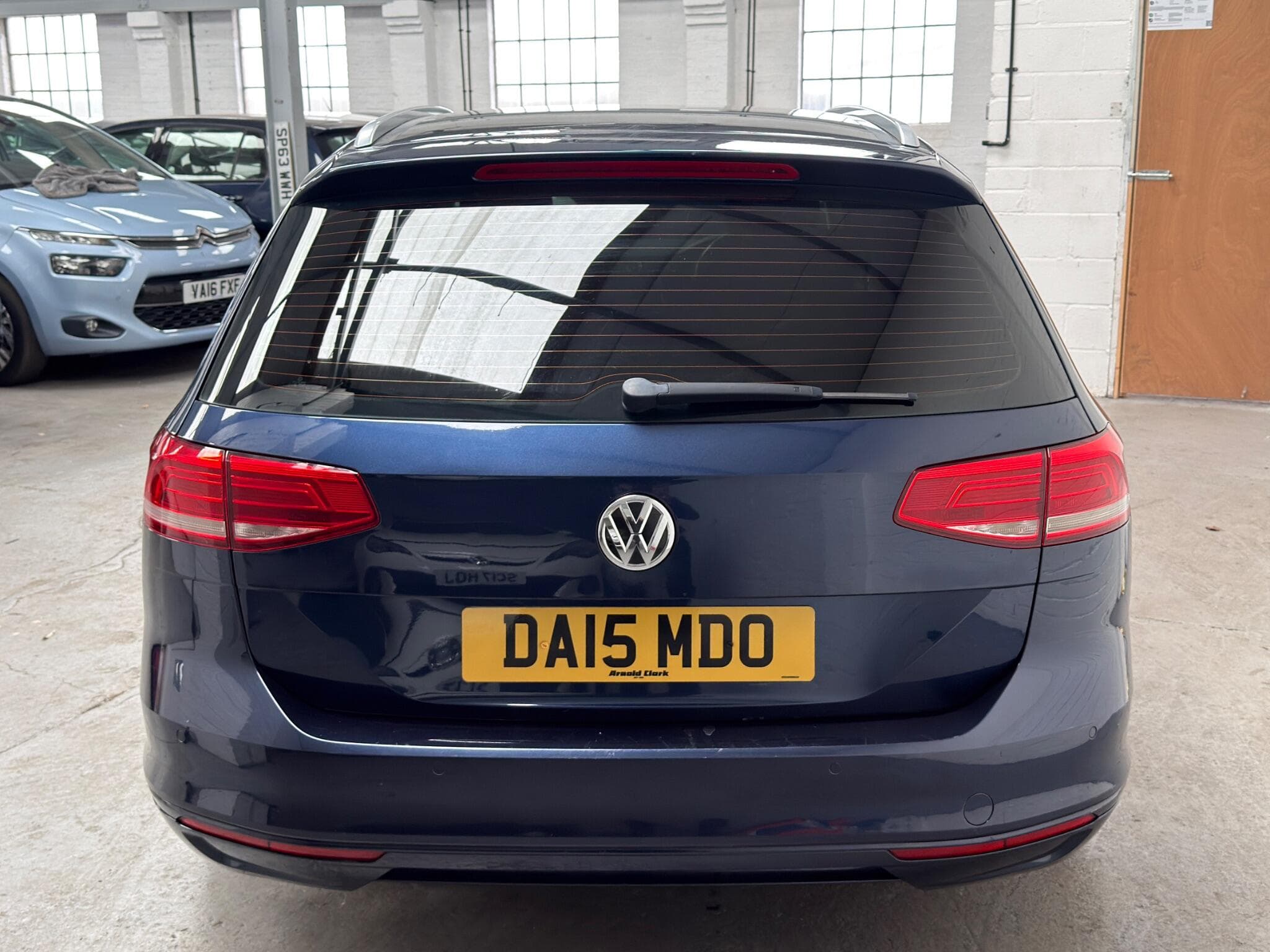 2015 Volkswagen Passat - Image 9