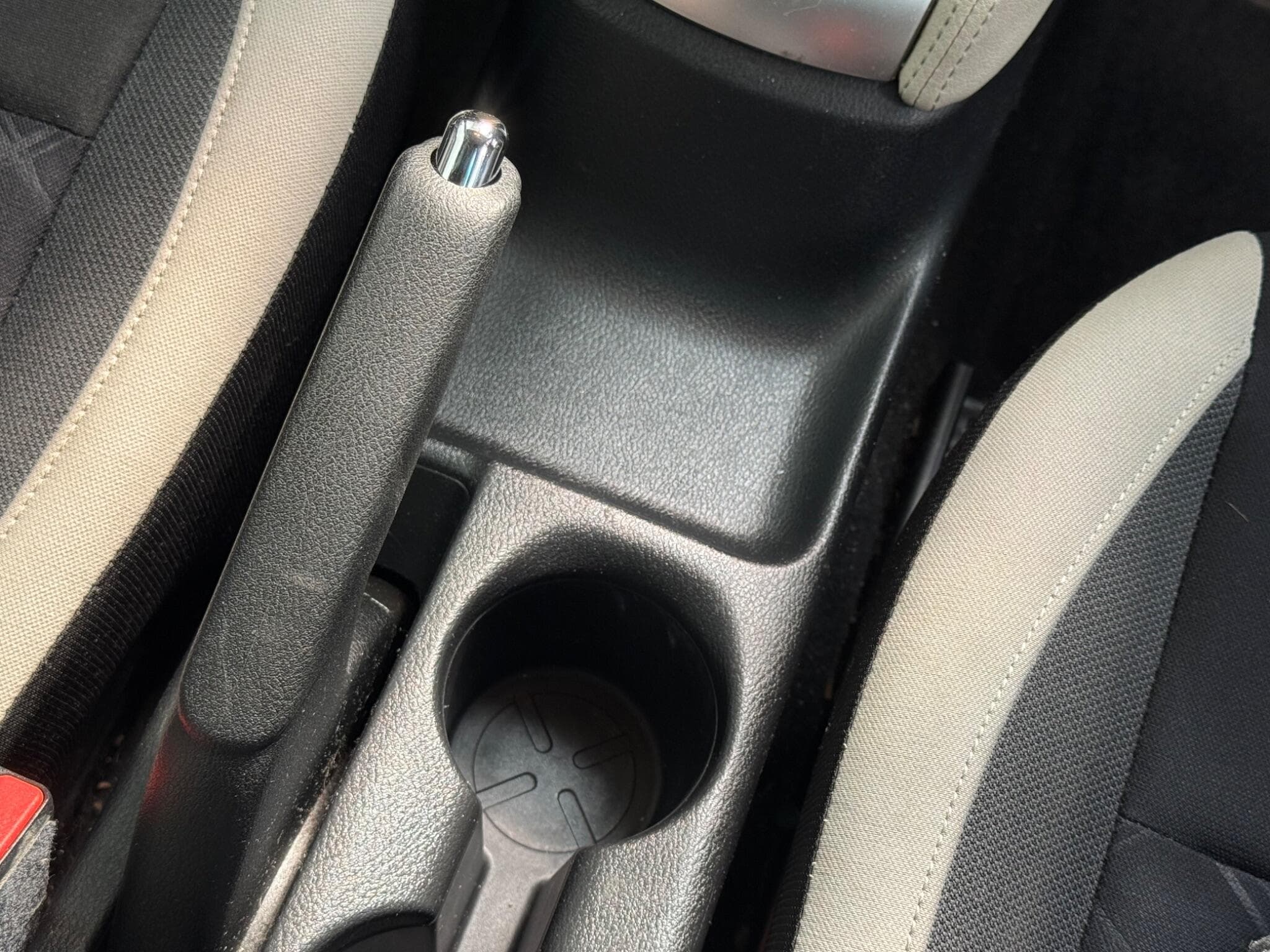 2017 Nissan Micra - Image 28