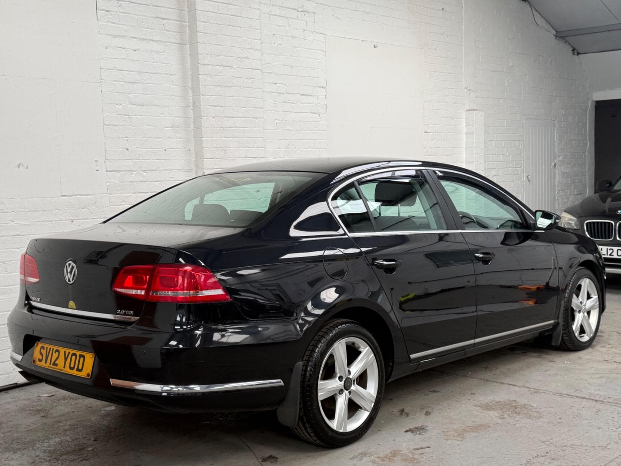 2012 Volkswagen Passat - Image 5