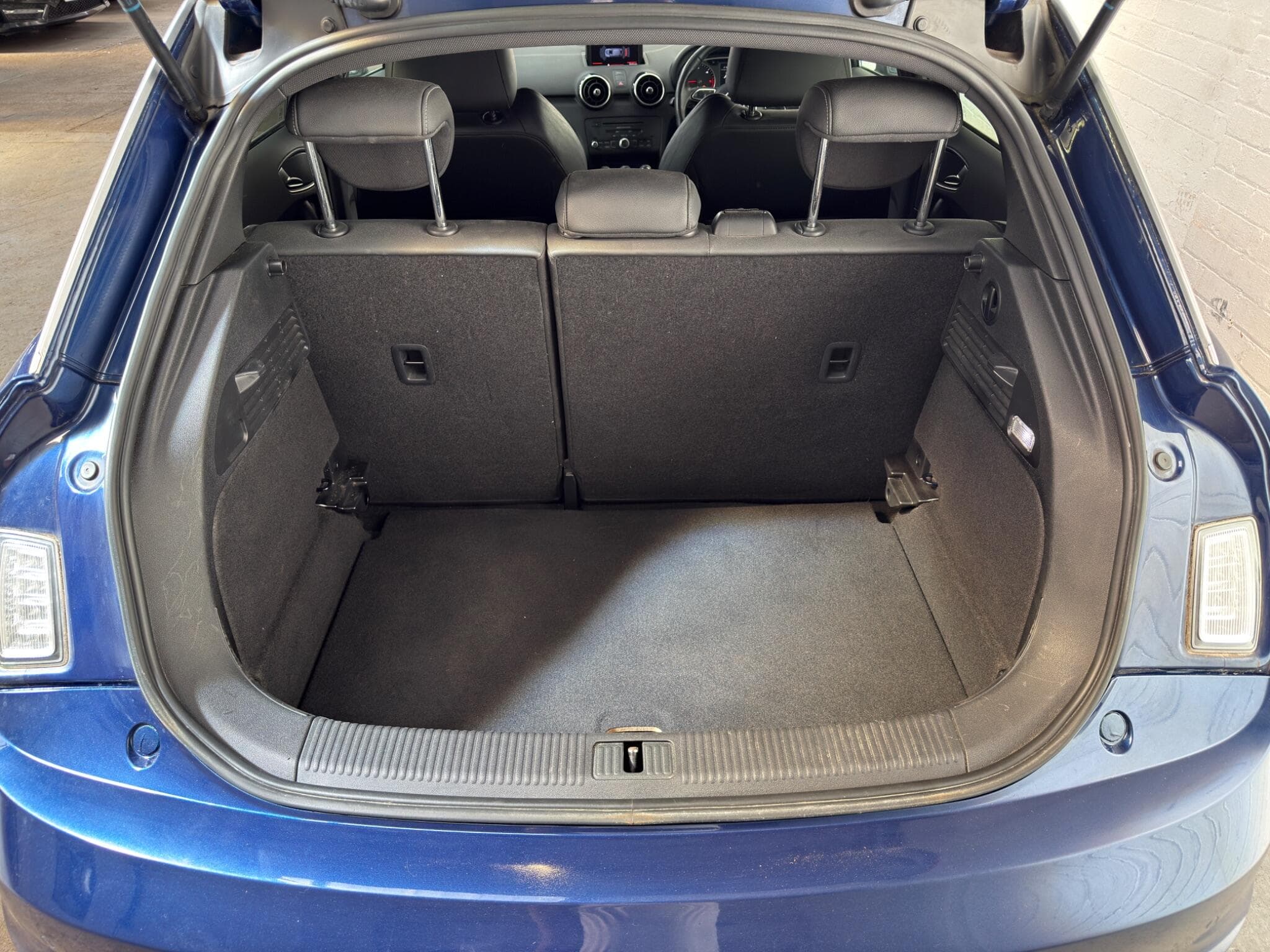 2015 Audi A1 - Image 25