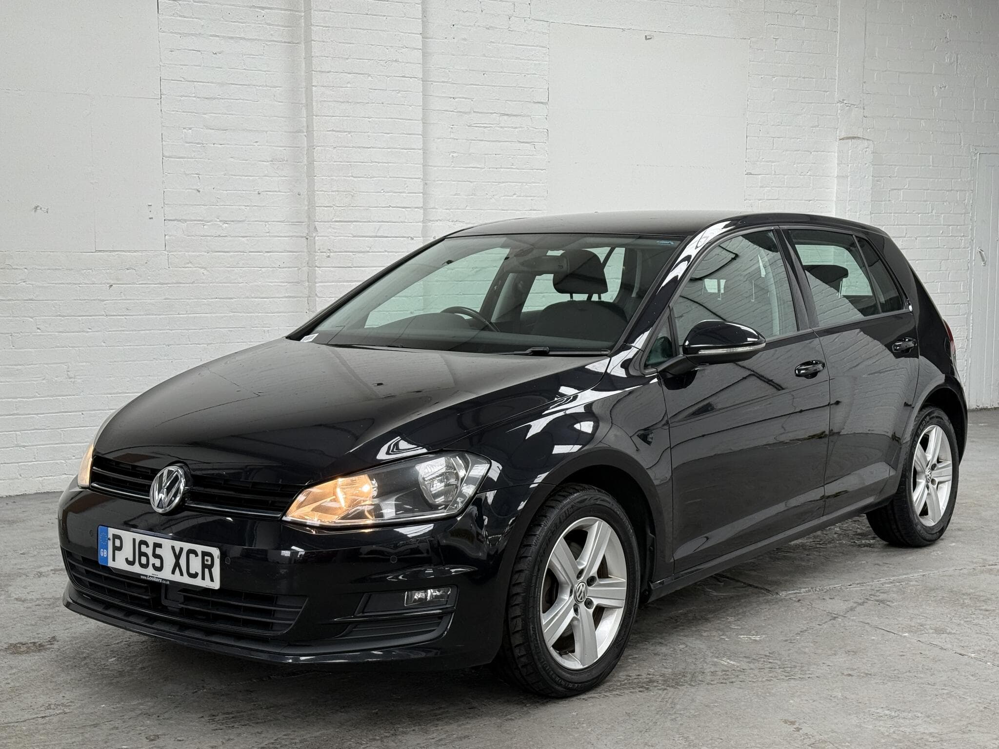 2015 Volkswagen Golf - Image 4