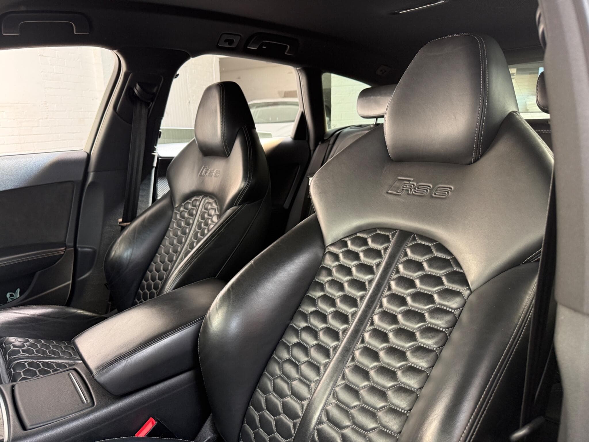 2017 Audi RS6 Avant - Image 36