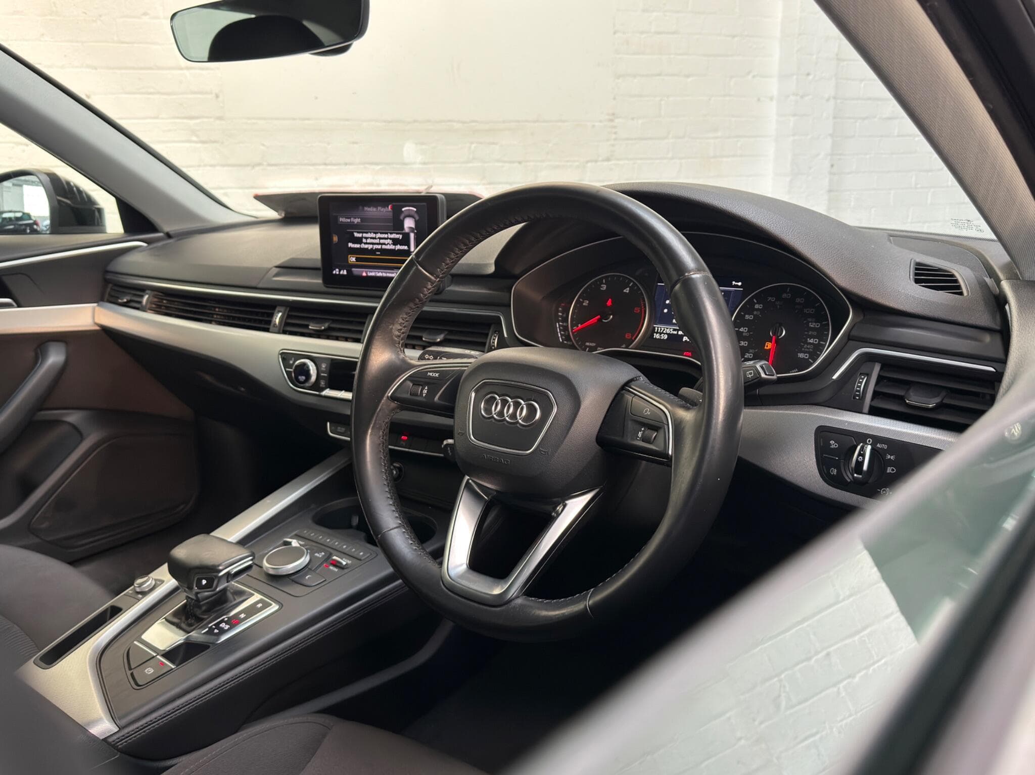 2016 Audi A4 Avant - Image 10