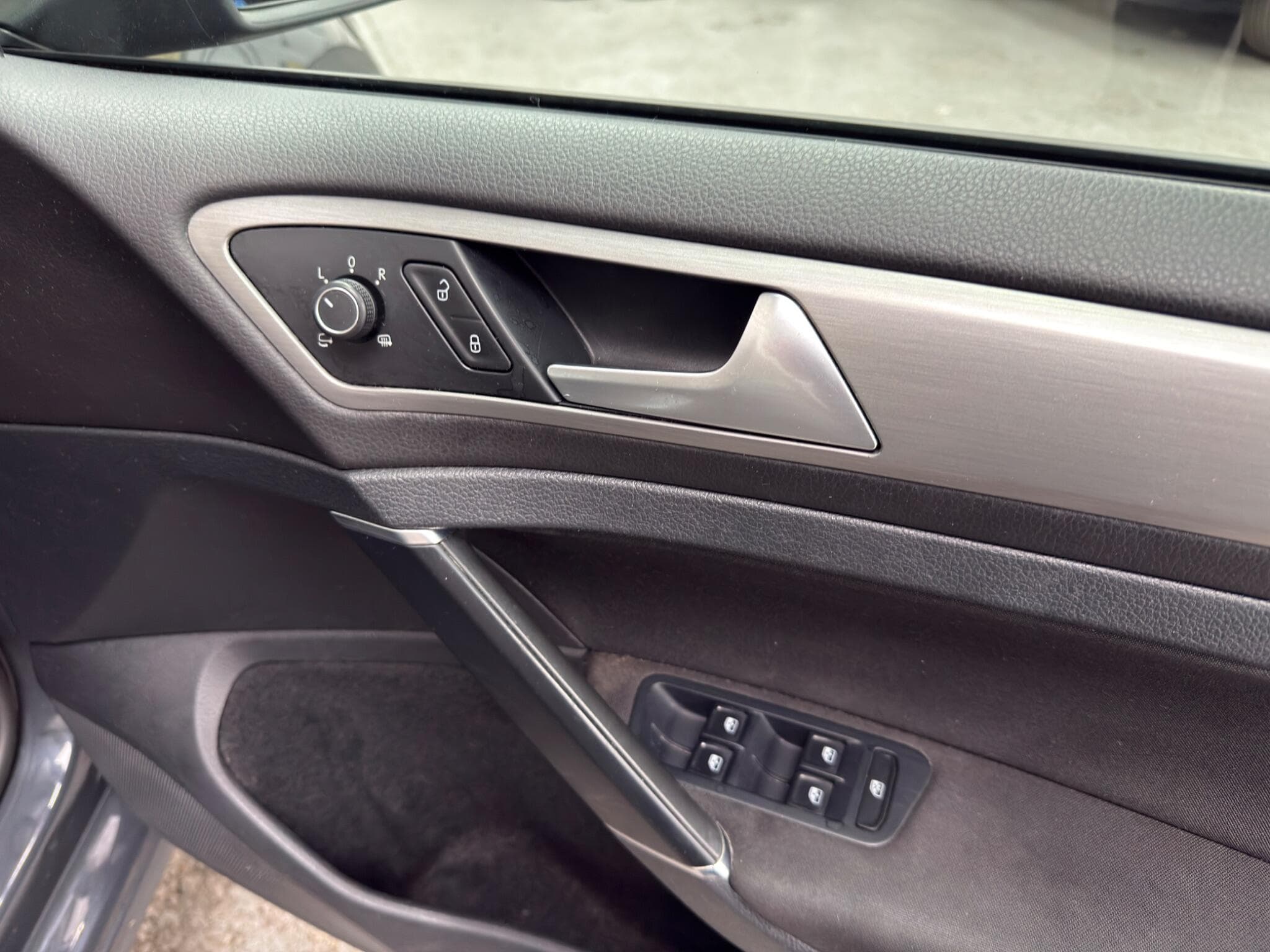 2015 Volkswagen Golf - Image 21
