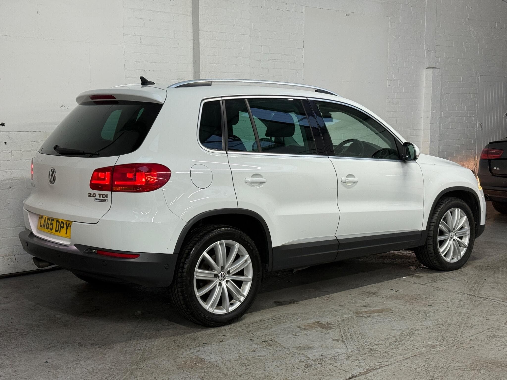 2015 Volkswagen Tiguan - Image 7
